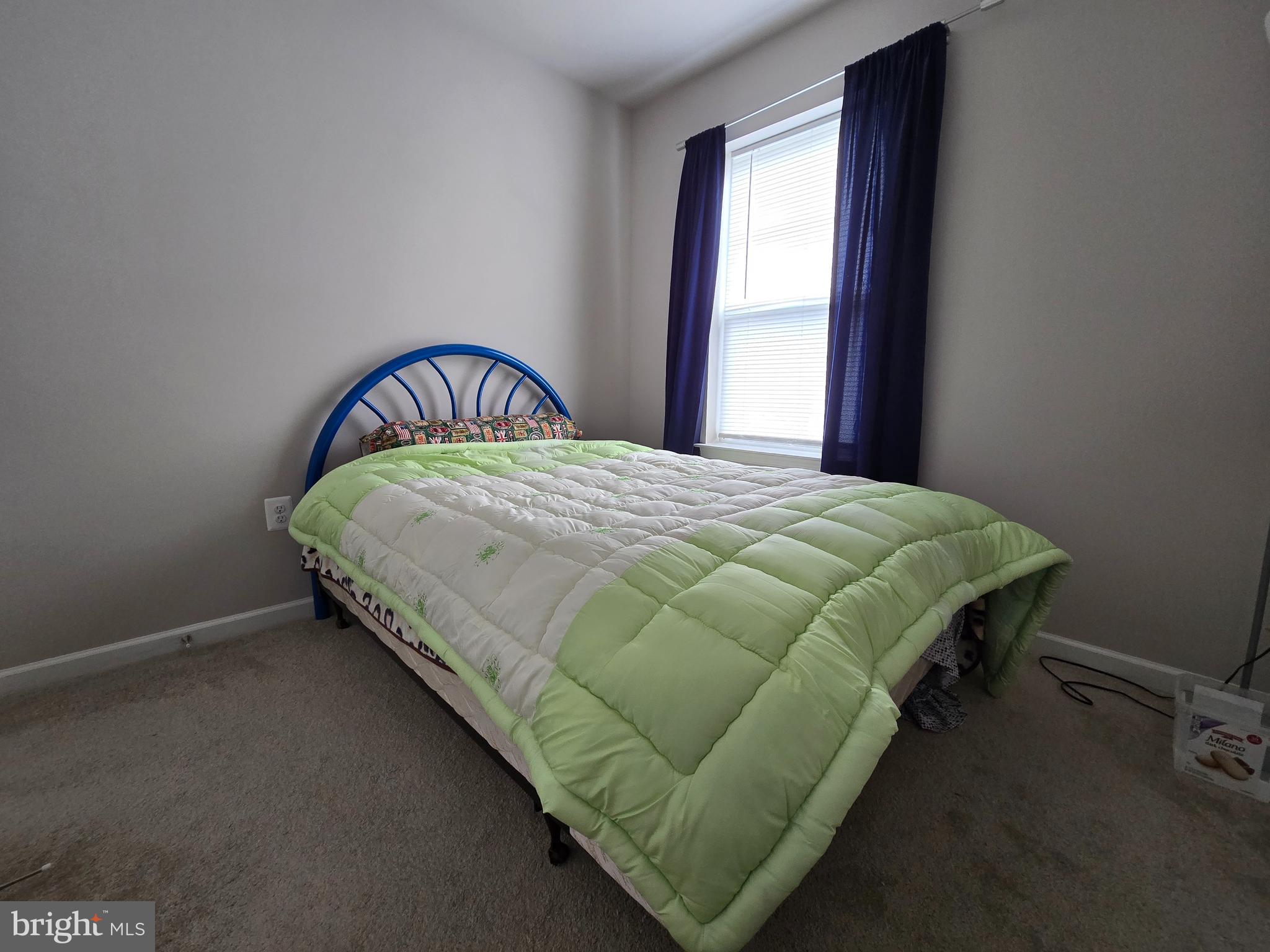 OAKVIEW VILLAGE - Residential