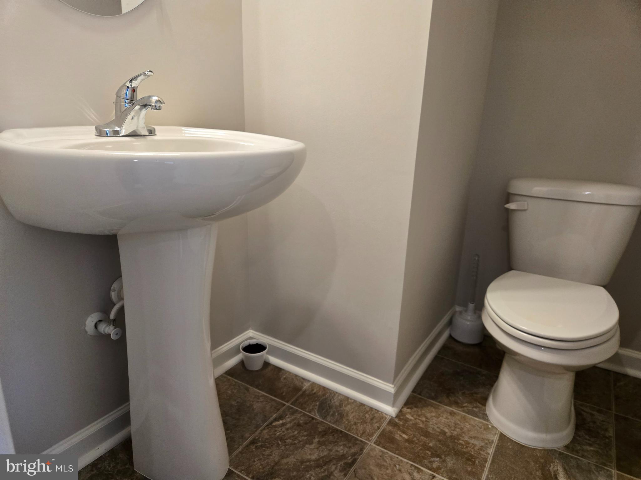 OAKVIEW VILLAGE - Residential