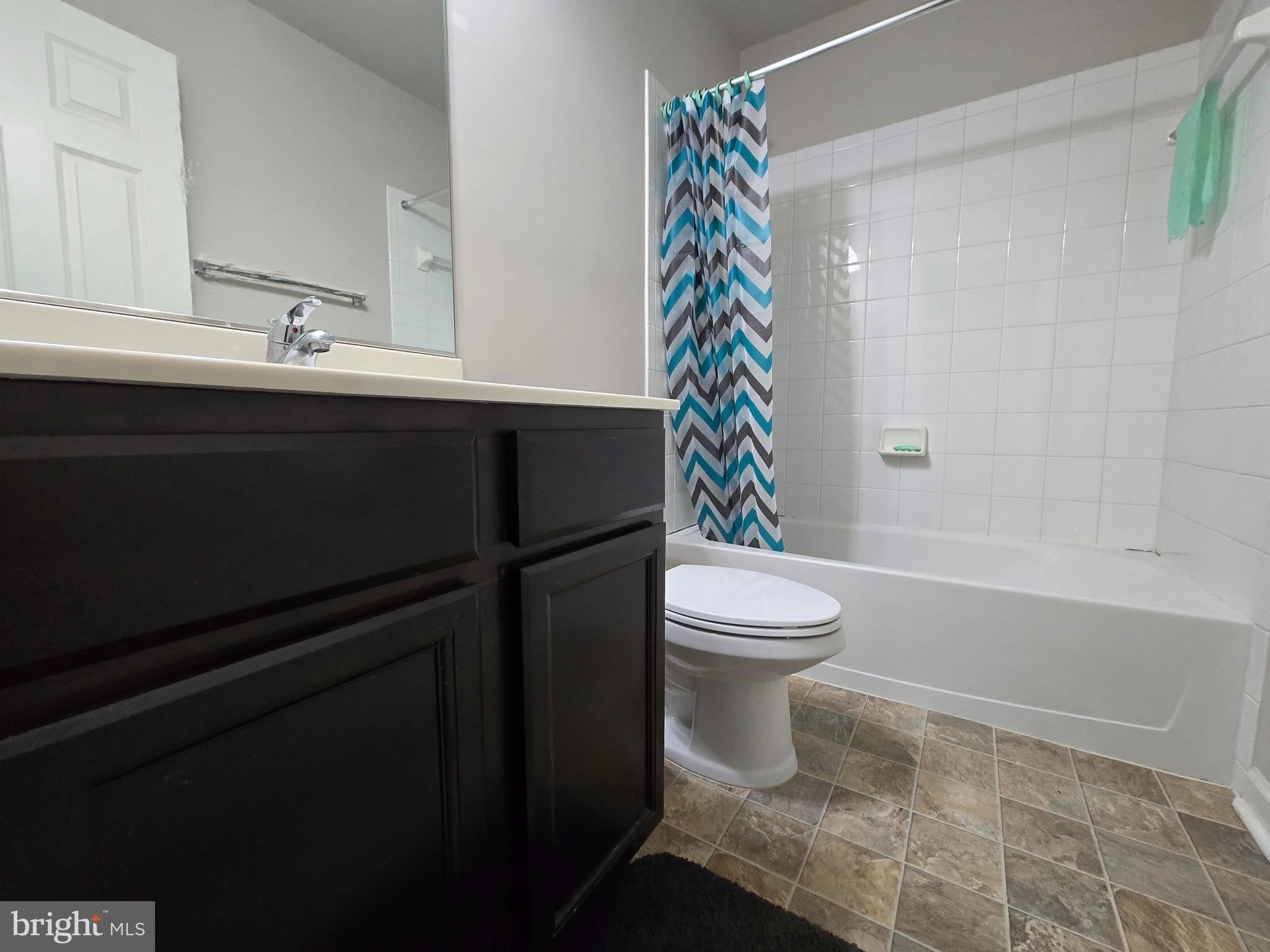 OAKVIEW VILLAGE - Residential