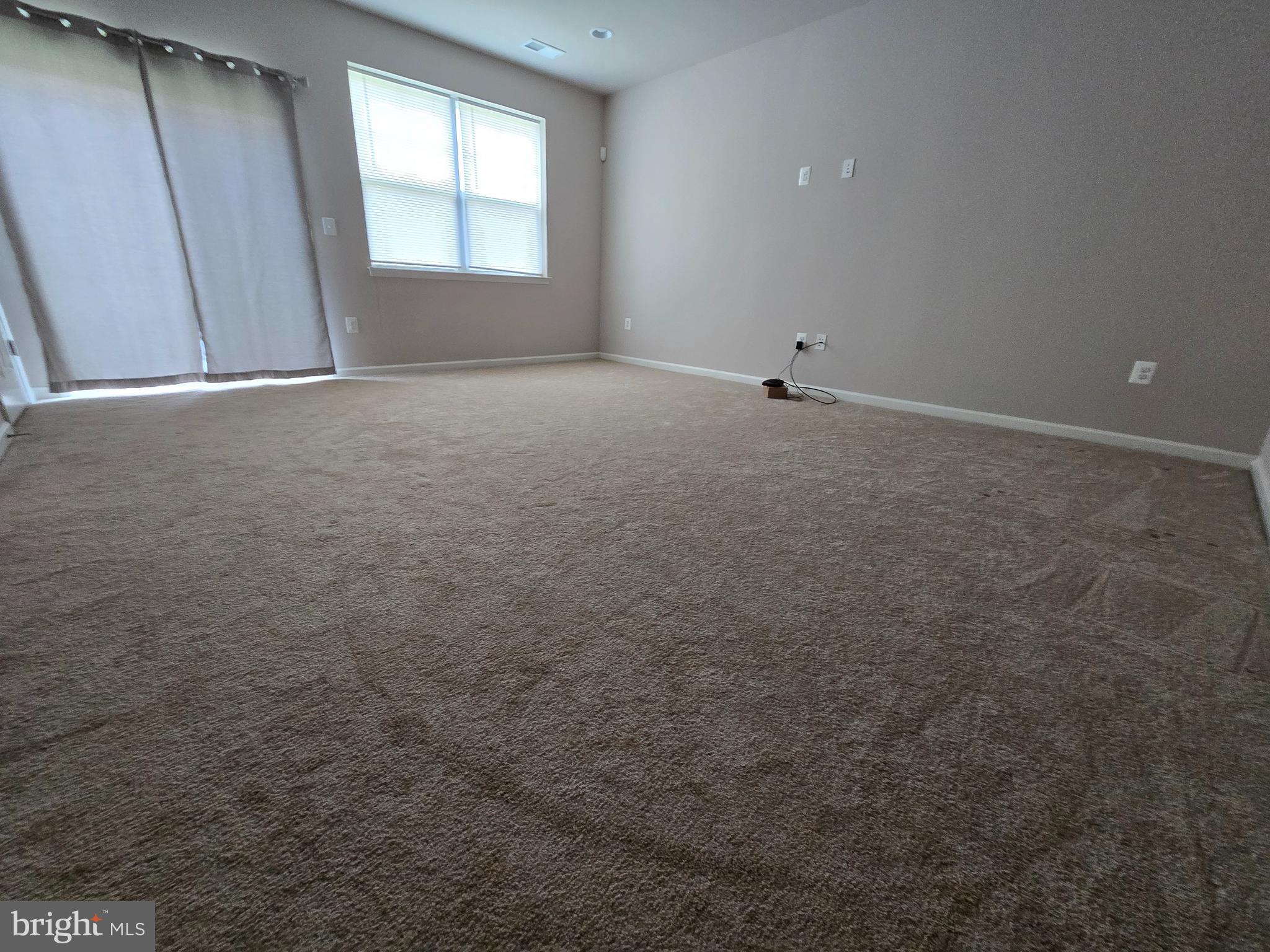 OAKVIEW VILLAGE - Residential