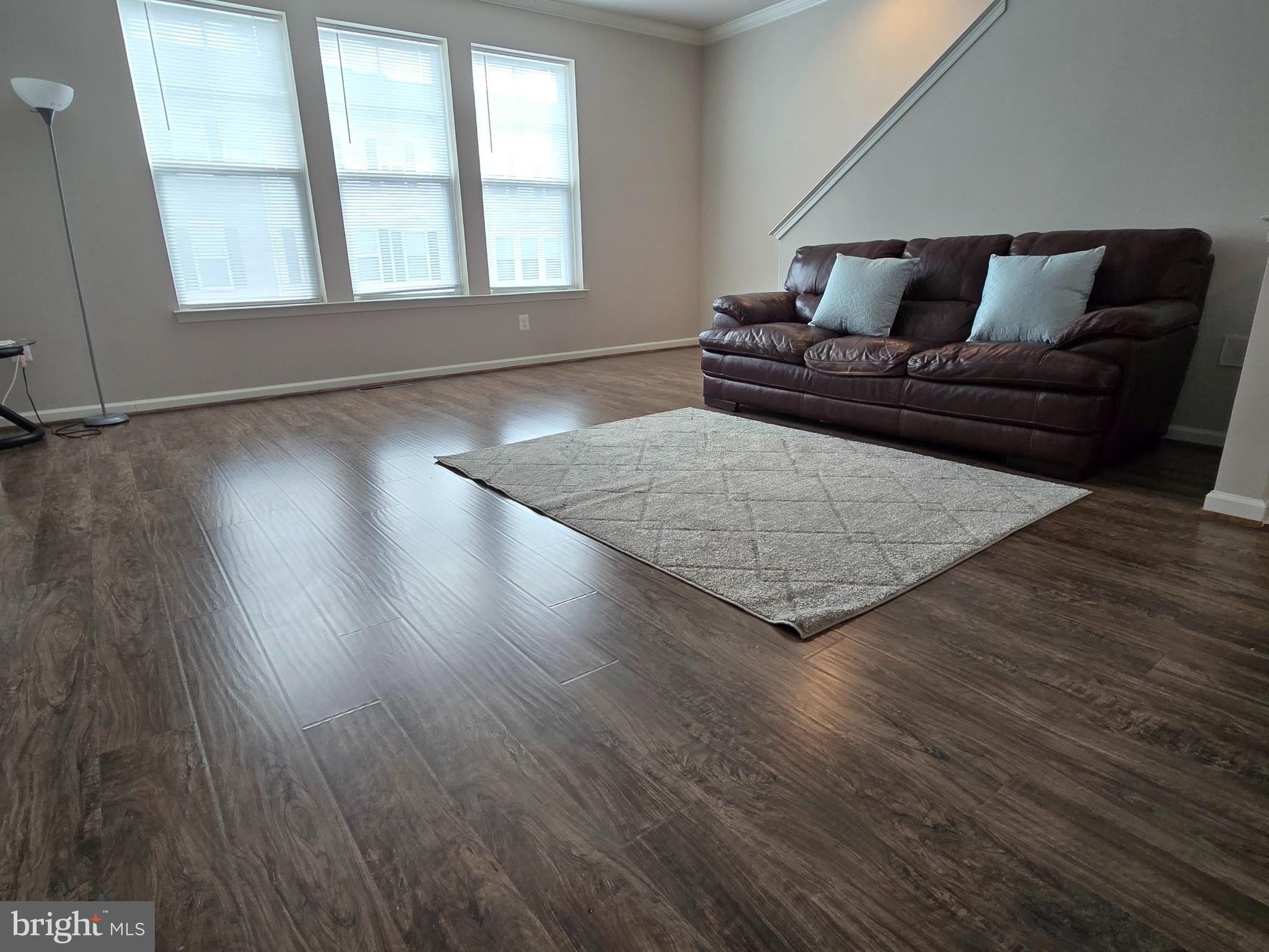 OAKVIEW VILLAGE - Residential