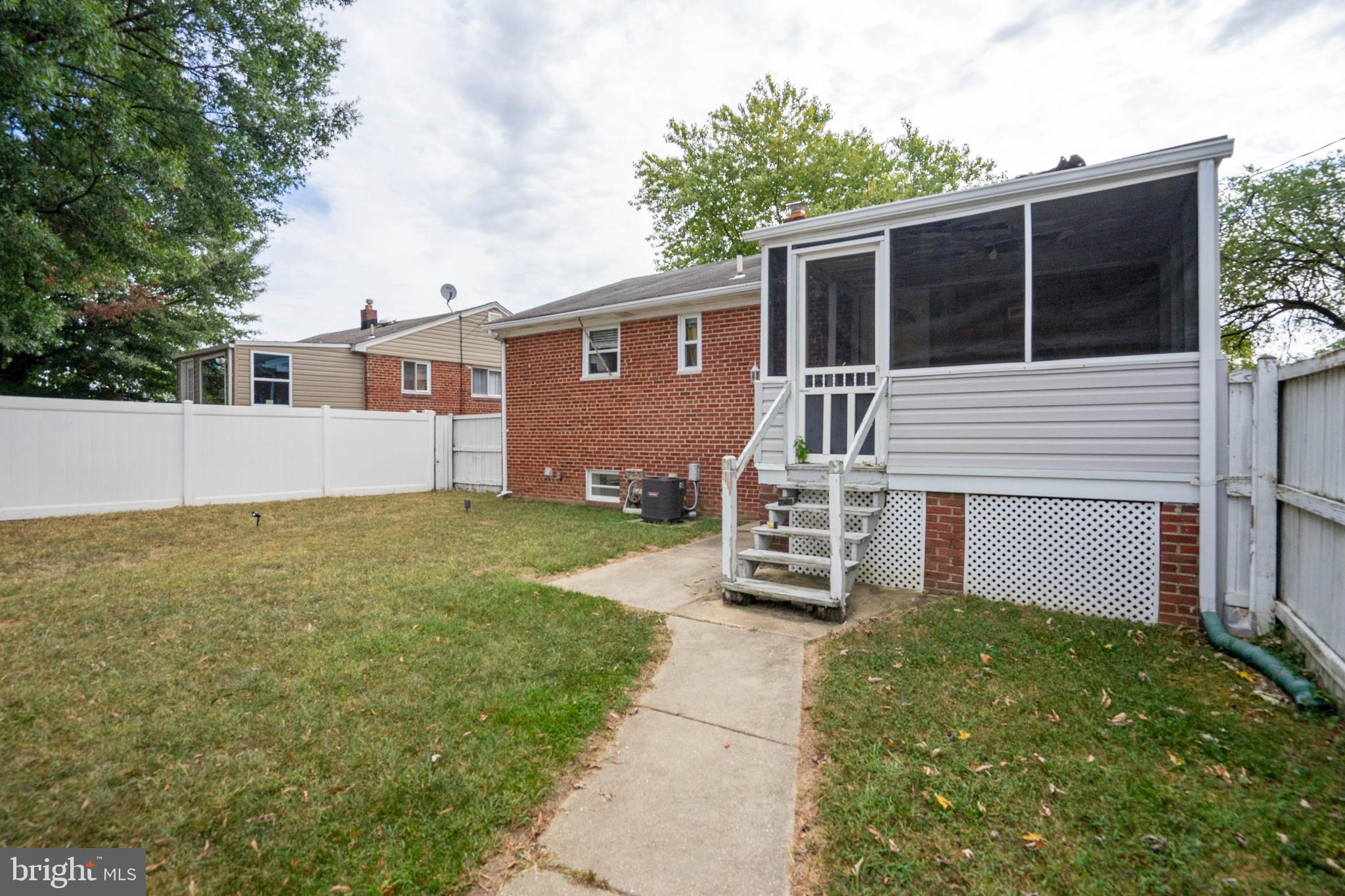 NORTH FORESTVILLE - Residential