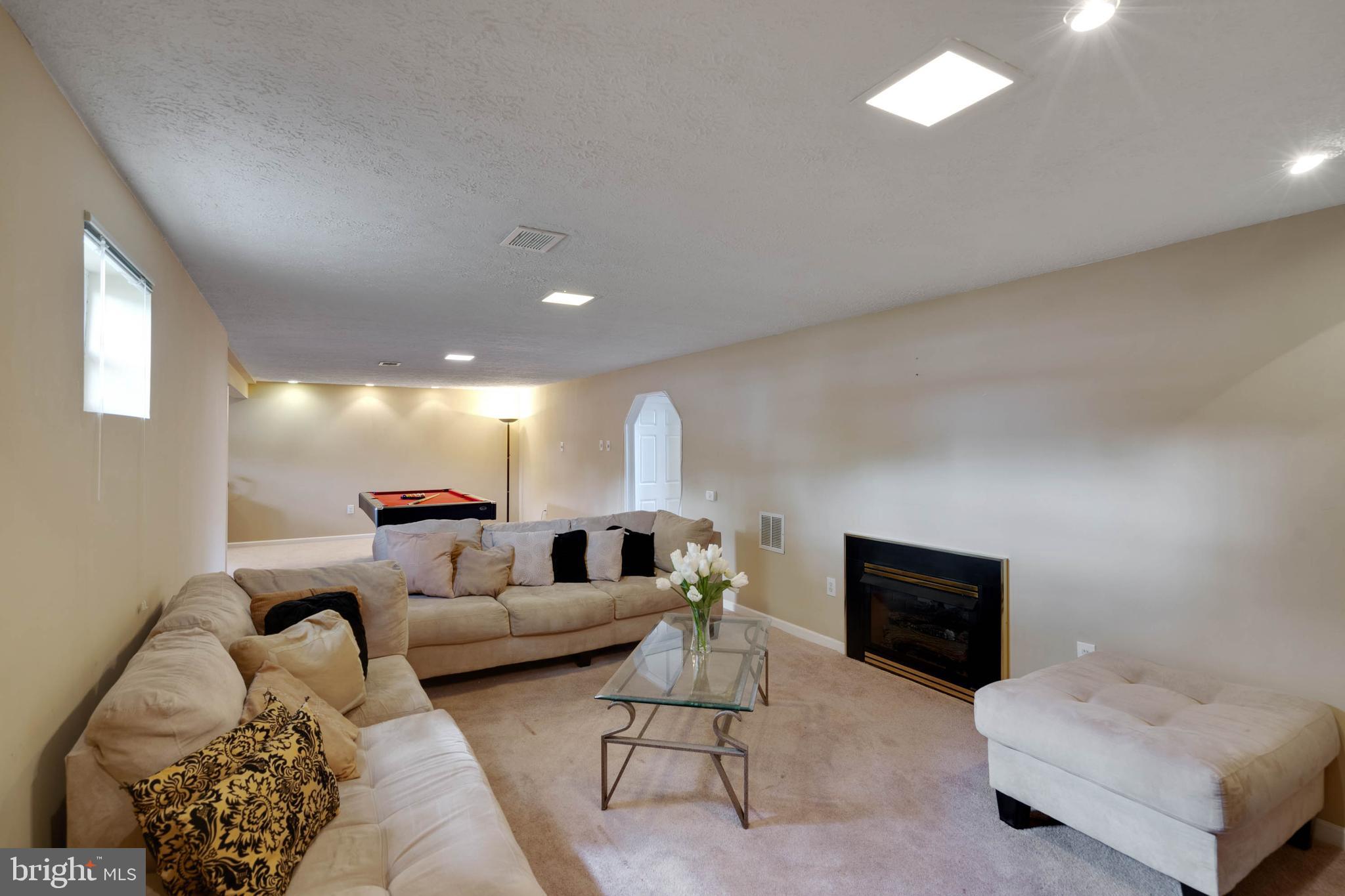 NORTH FORESTVILLE - Residential