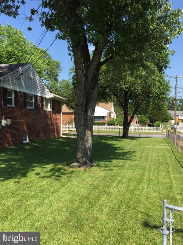 NORTH FORESTVILLE - Residential