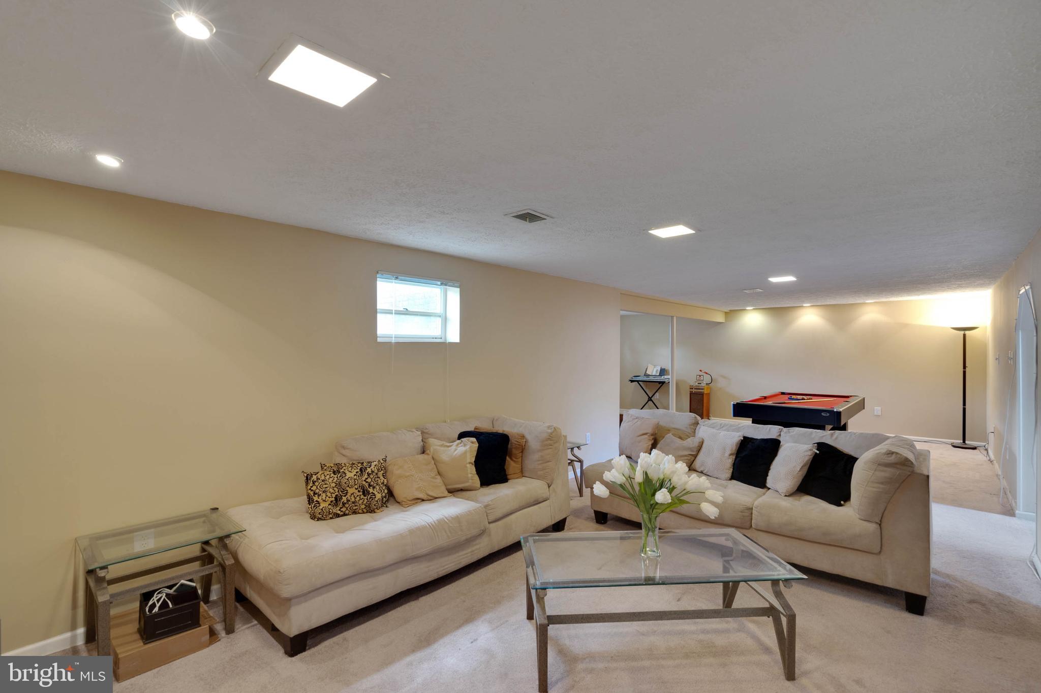 NORTH FORESTVILLE - Residential