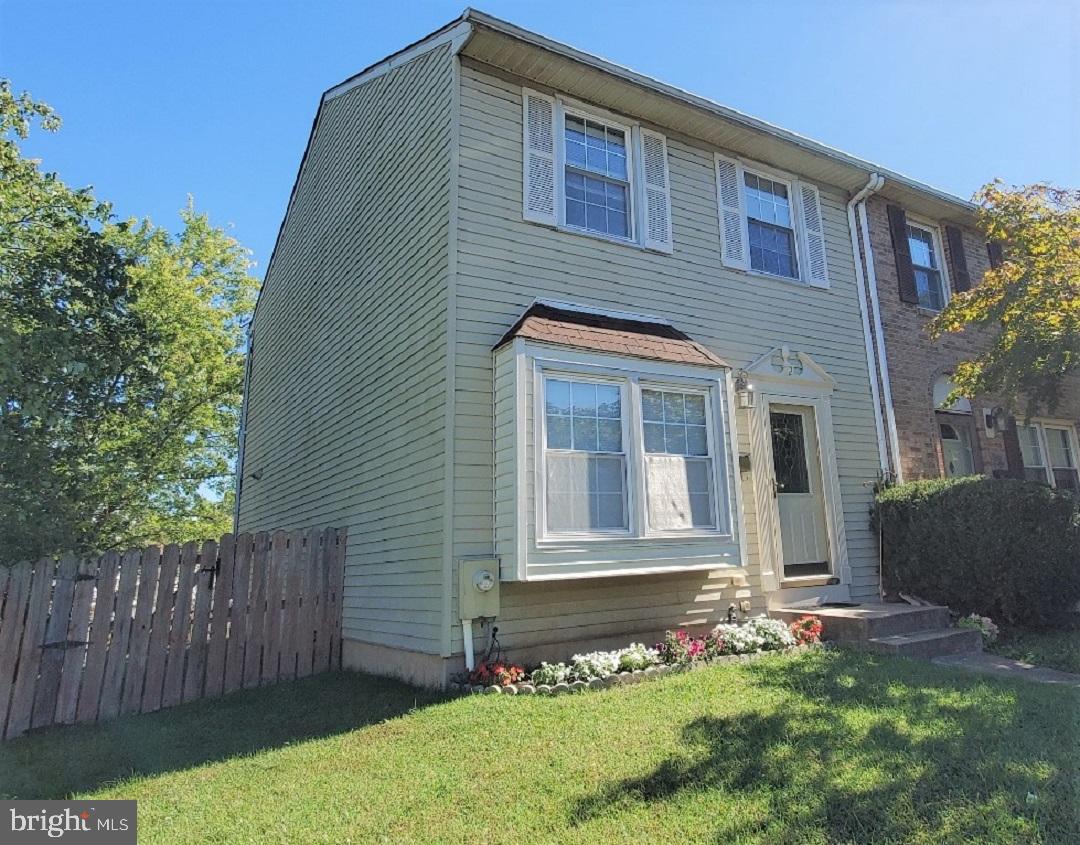 KINGS COURT - Residential Lease