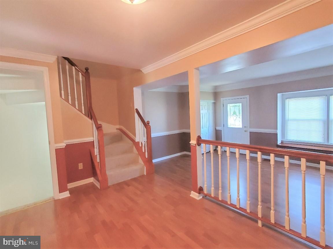 KINGS COURT - Residential Lease