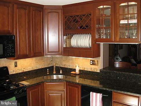 HUNTINGTON AT MT VERNON - Residential Lease