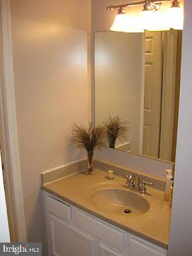 HUNTINGTON AT MT VERNON - Residential Lease