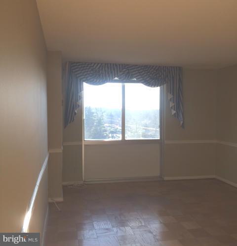 THE KENWOOD - Residential Lease