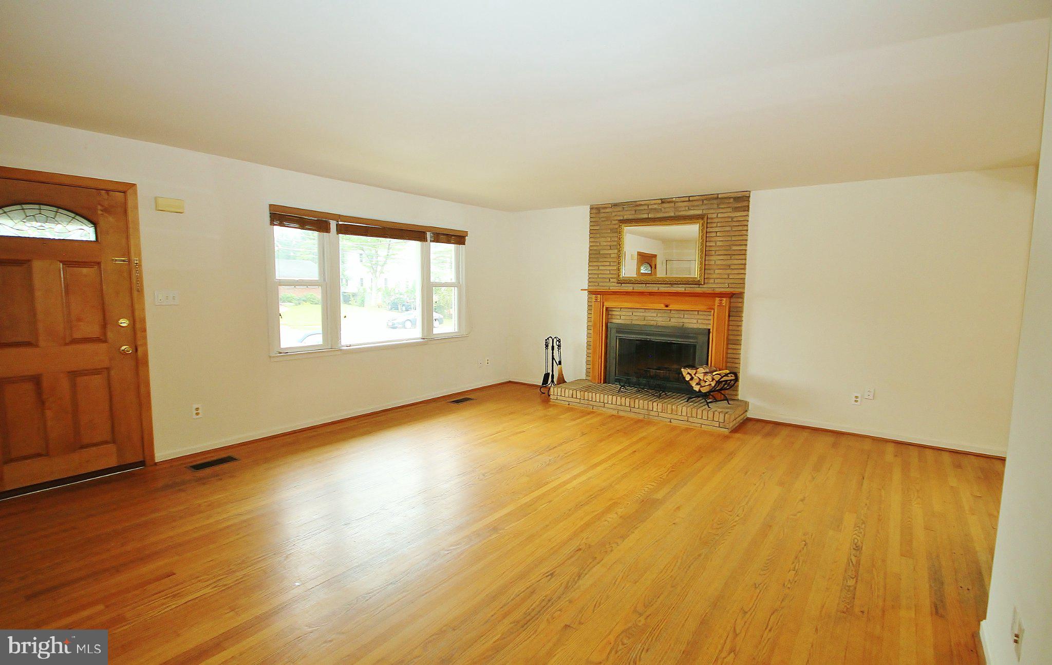 5504 INVERCHAPEL ROAD