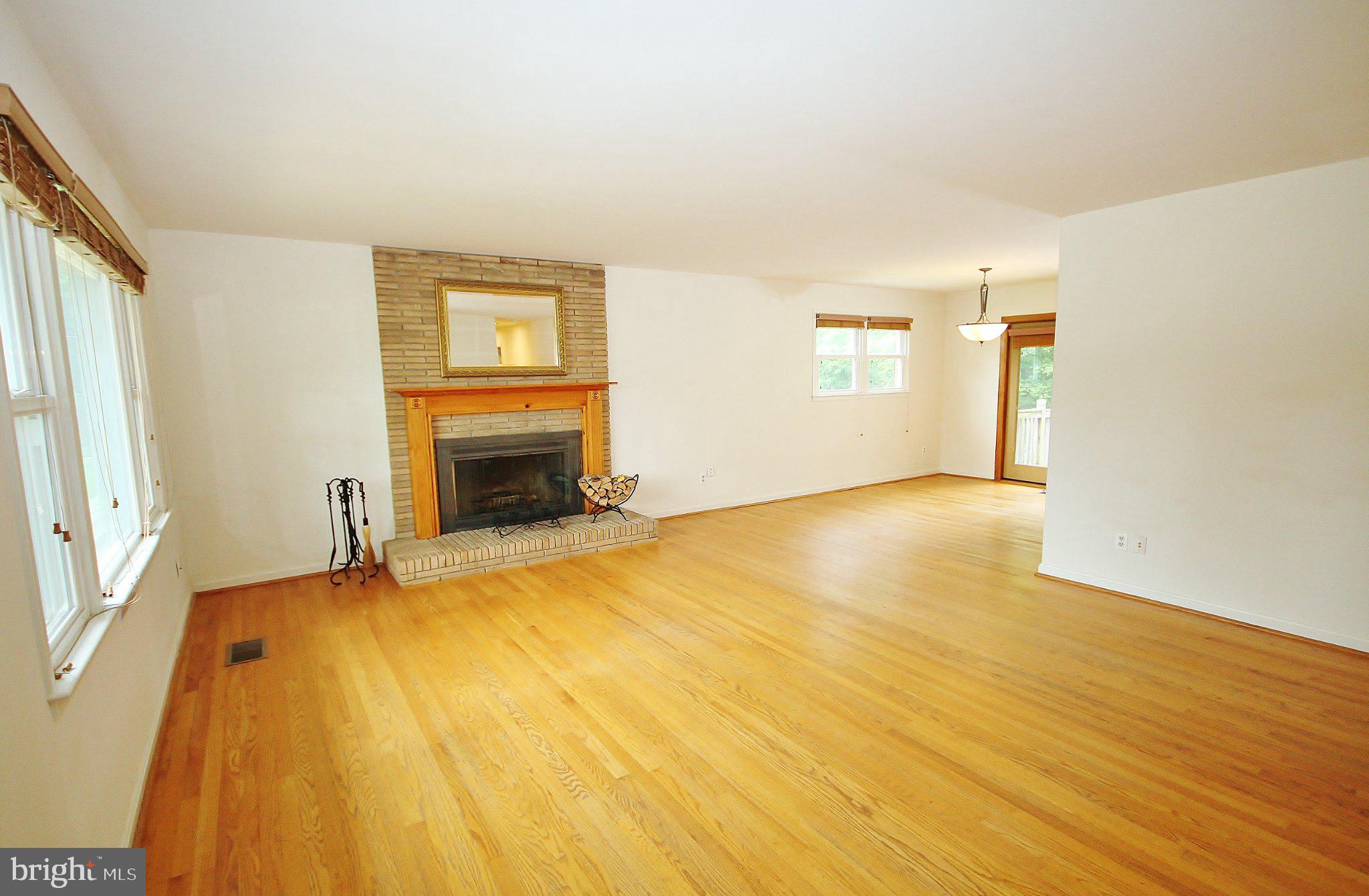 5504 INVERCHAPEL ROAD