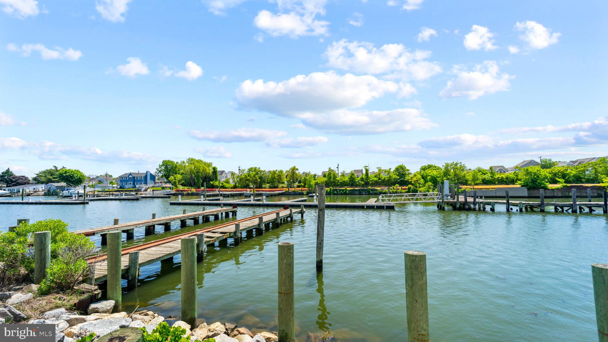 SHELTERED HARBOR - Residential