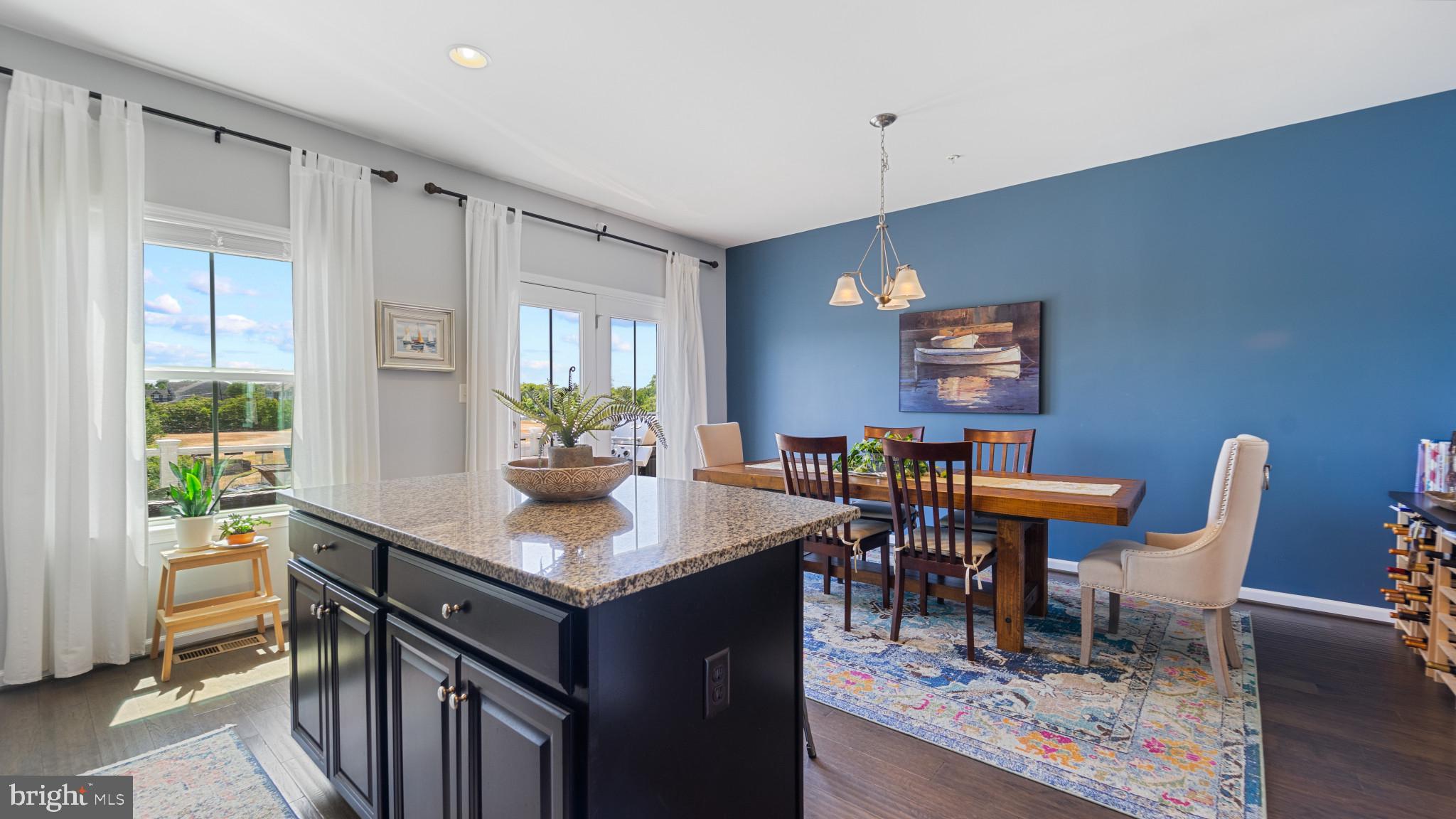 SHELTERED HARBOR - Residential