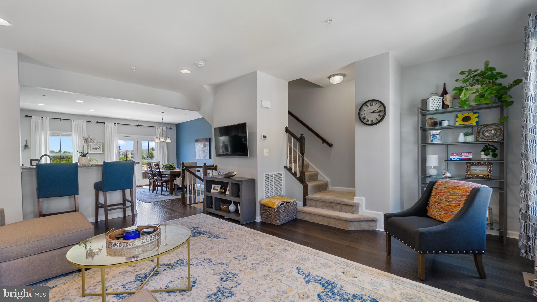 SHELTERED HARBOR - Residential