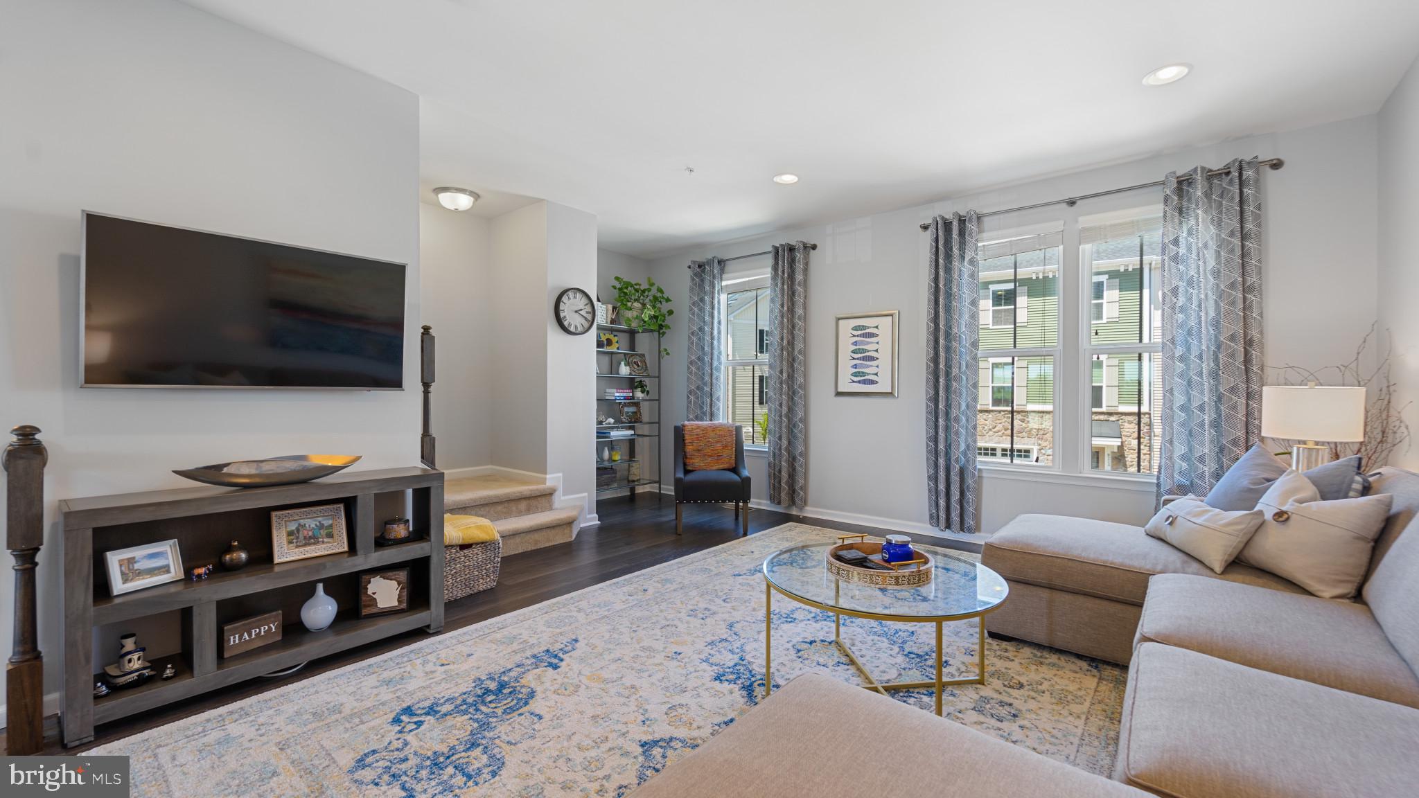 SHELTERED HARBOR - Residential