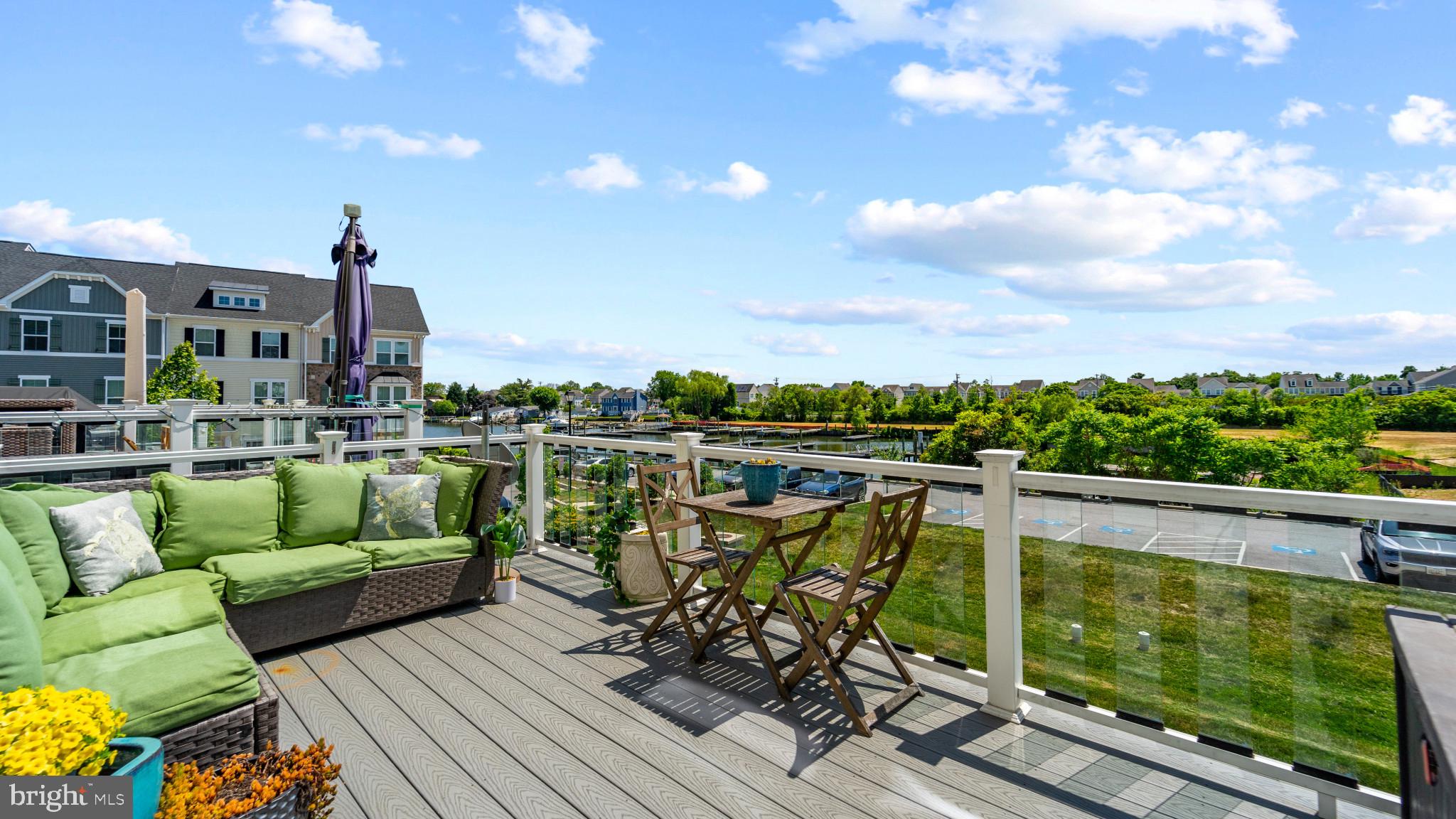 SHELTERED HARBOR - Residential