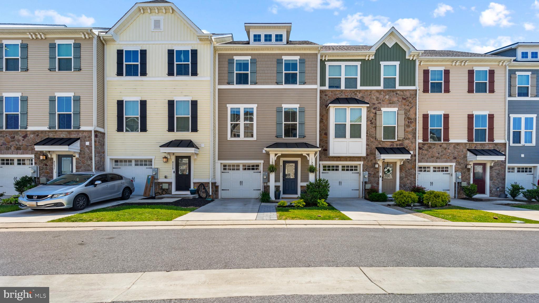 SHELTERED HARBOR - Residential
