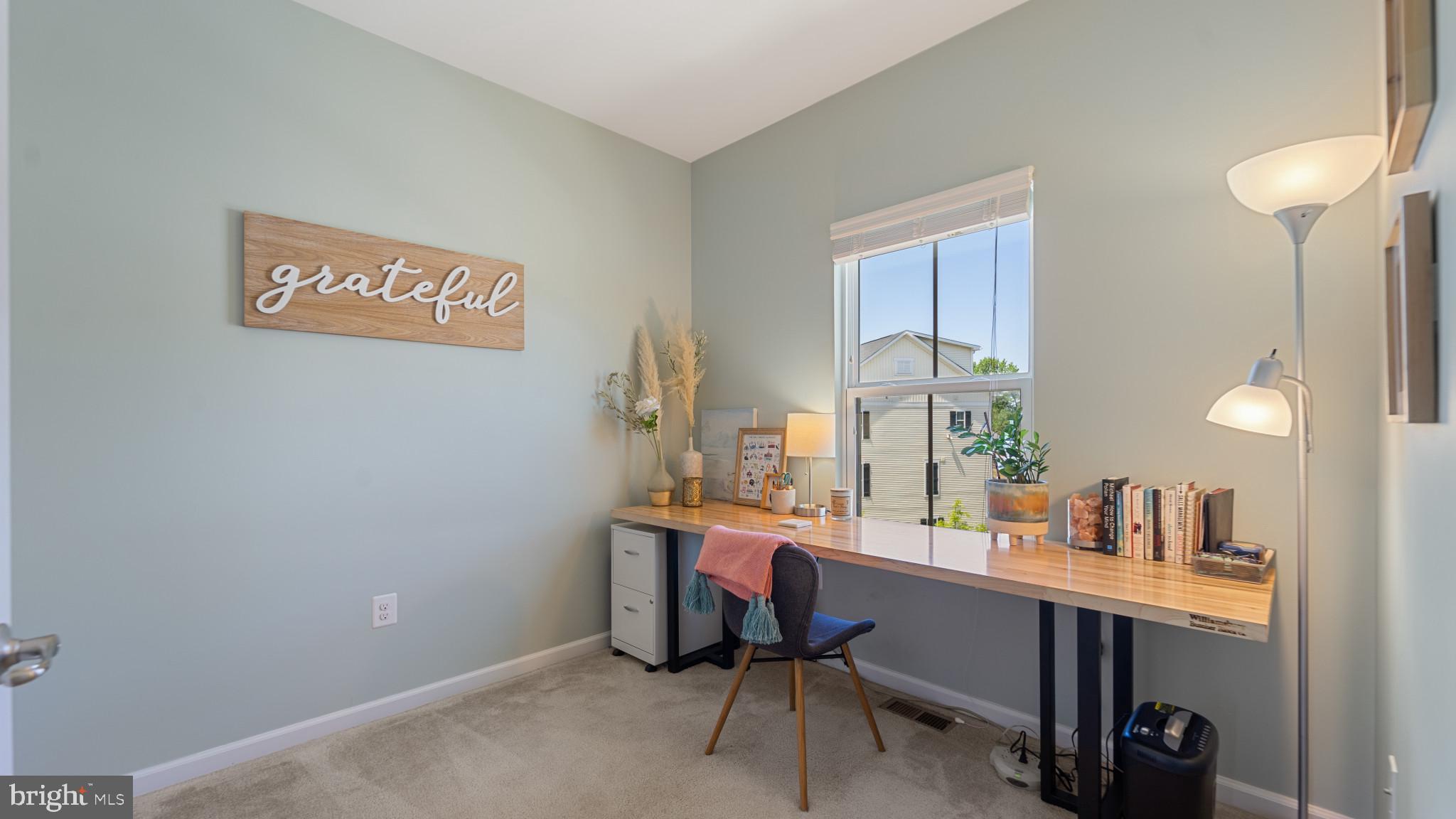 SHELTERED HARBOR - Residential