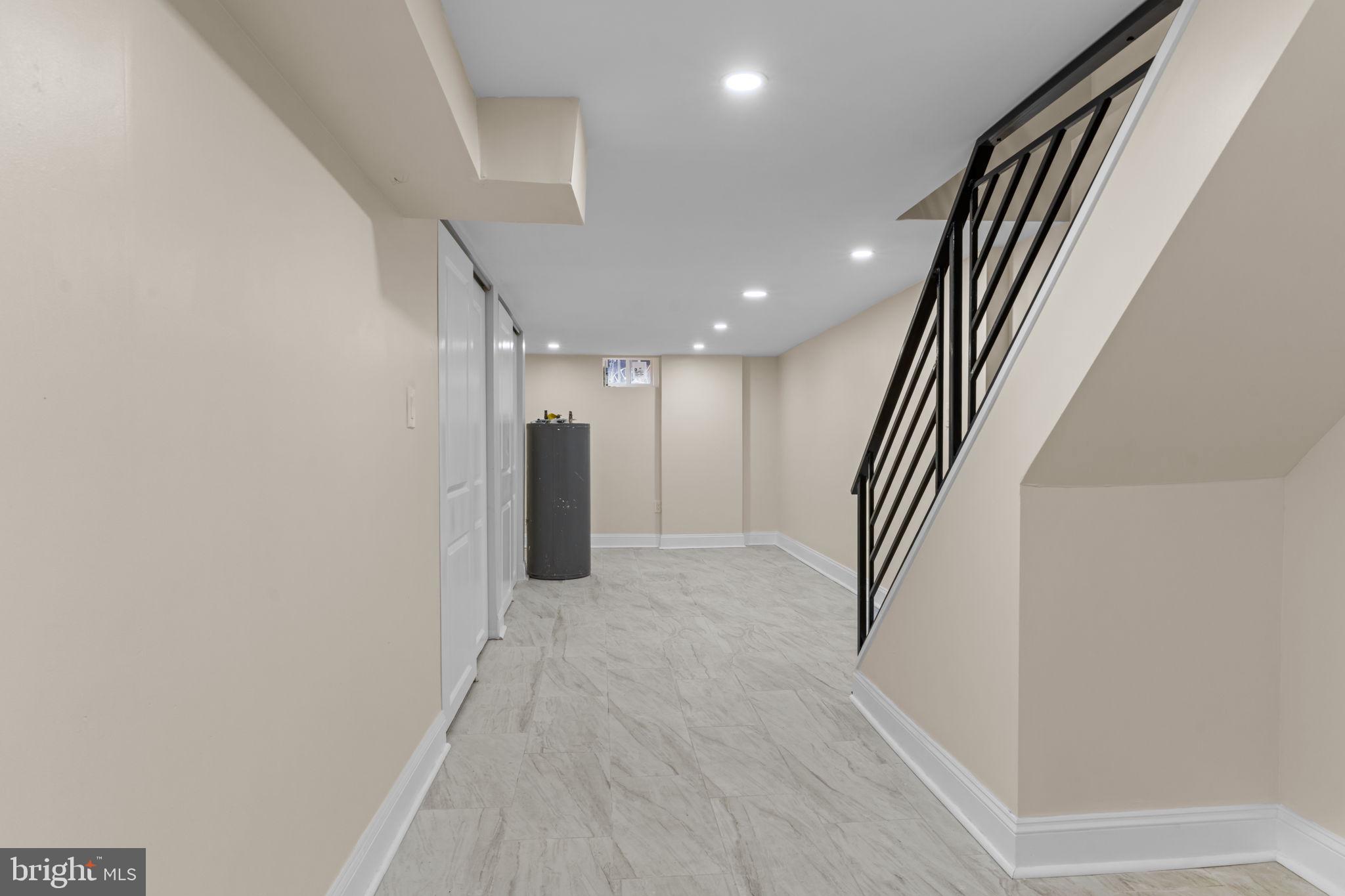 KENSINGTON - Residential