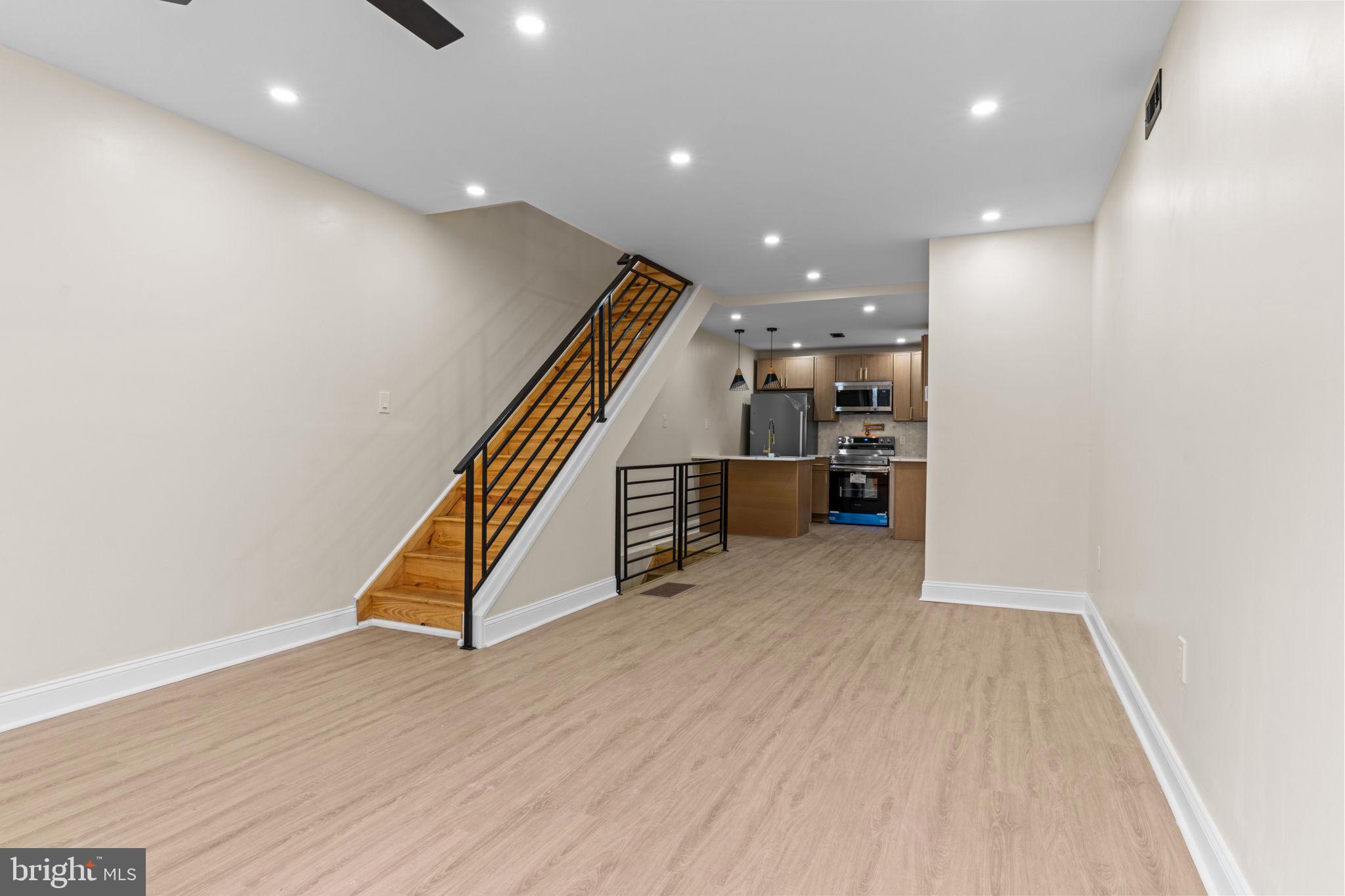 KENSINGTON - Residential