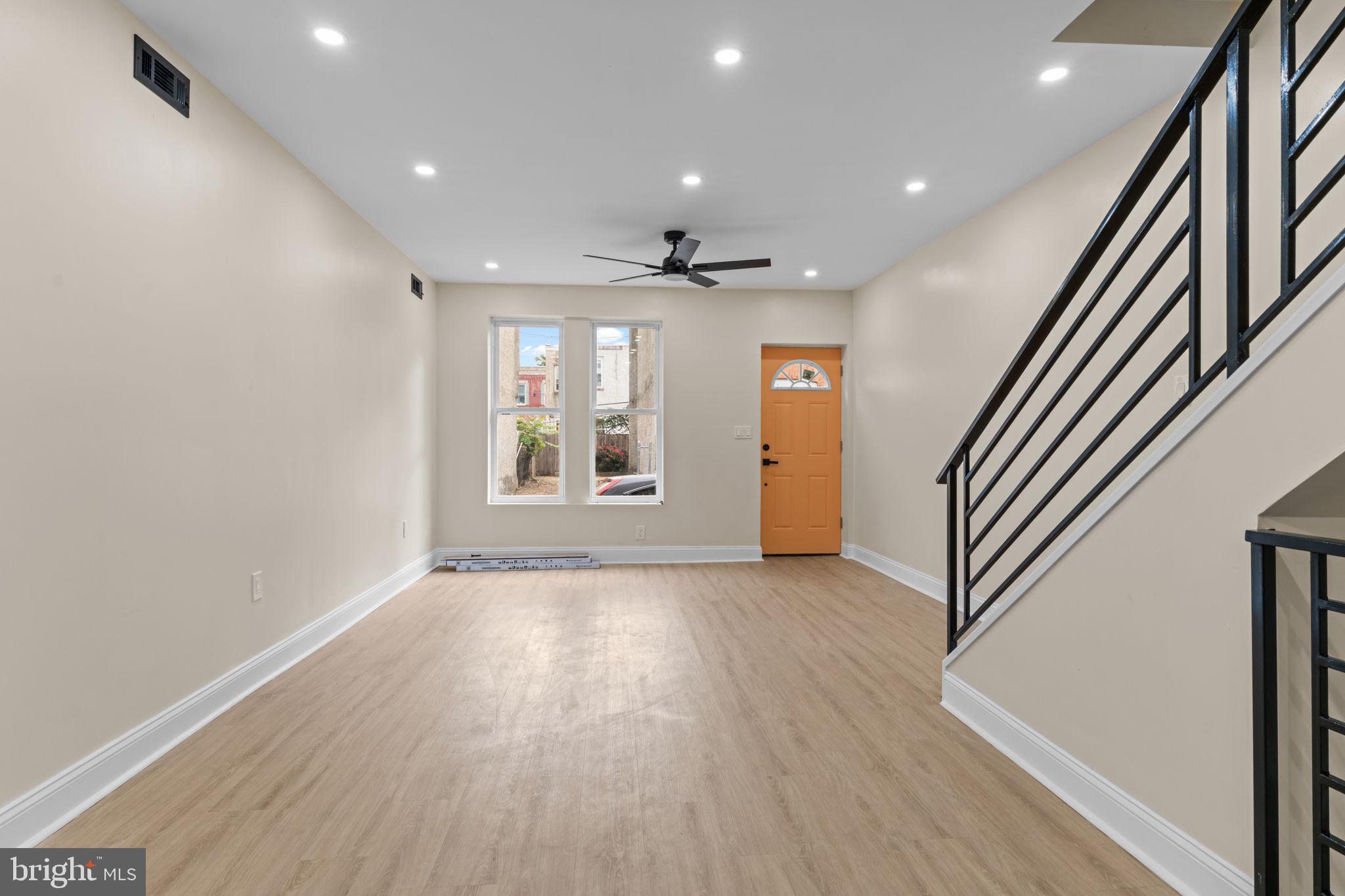 KENSINGTON - Residential