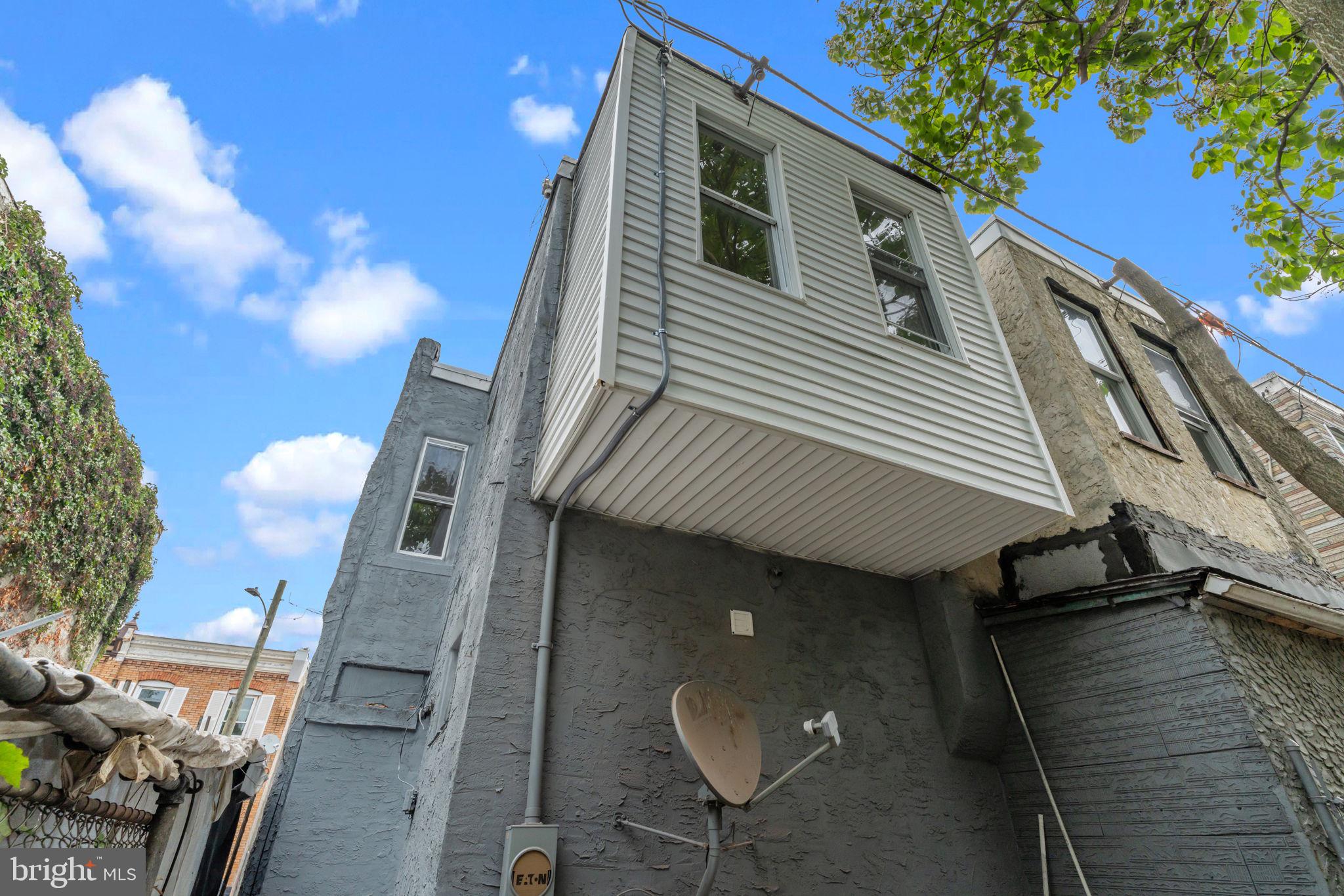 KENSINGTON - Residential