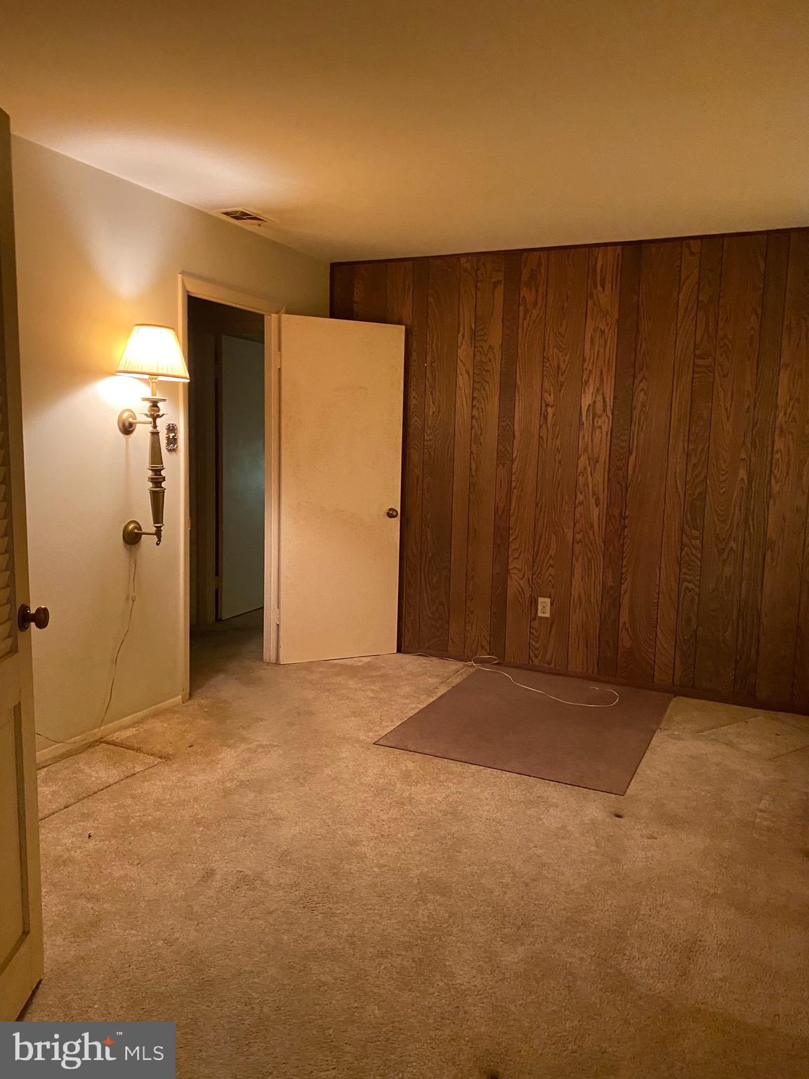 RAMBLING HILLS - Residential