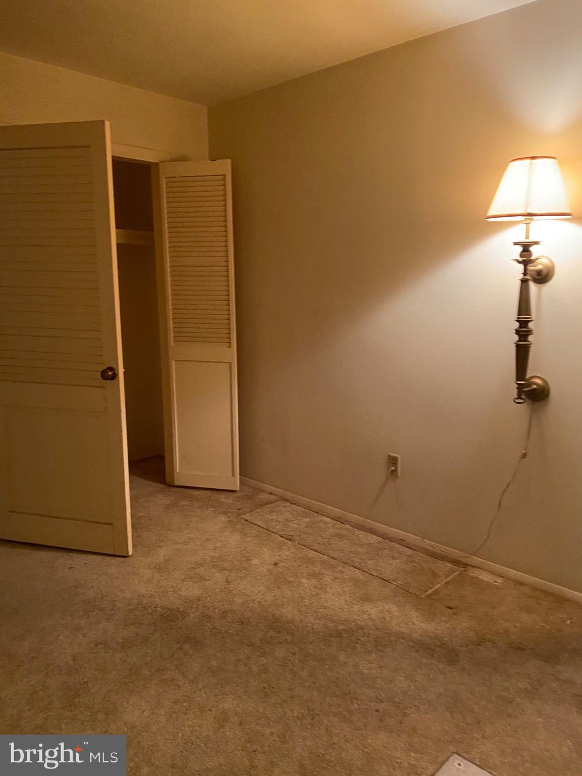 RAMBLING HILLS - Residential