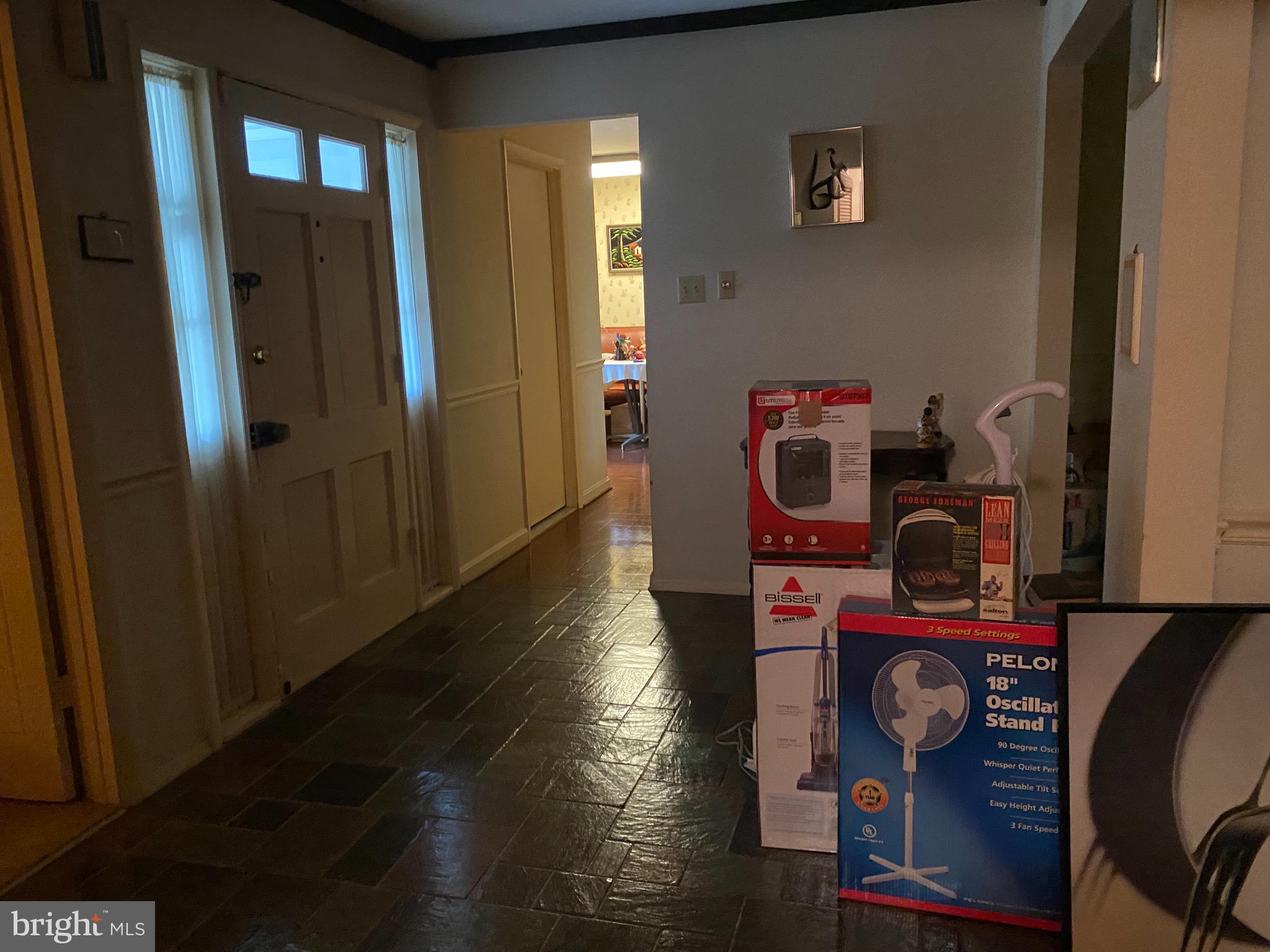 RAMBLING HILLS - Residential