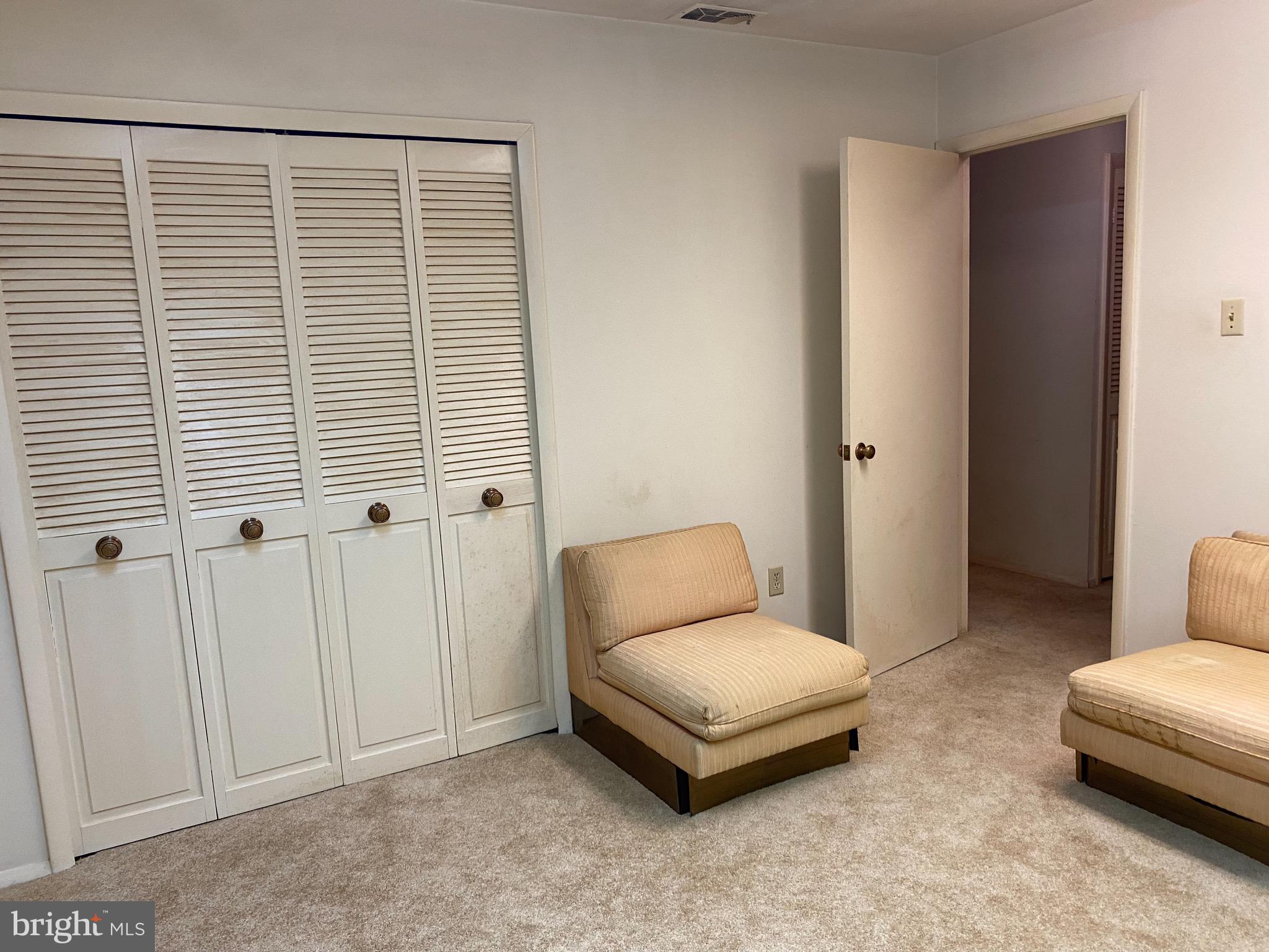 RAMBLING HILLS - Residential