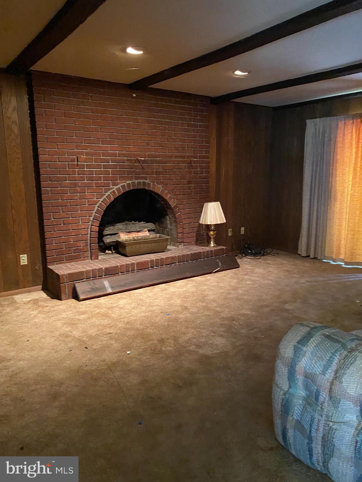 RAMBLING HILLS - Residential