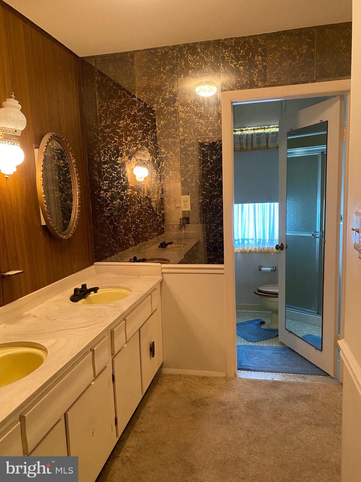 RAMBLING HILLS - Residential