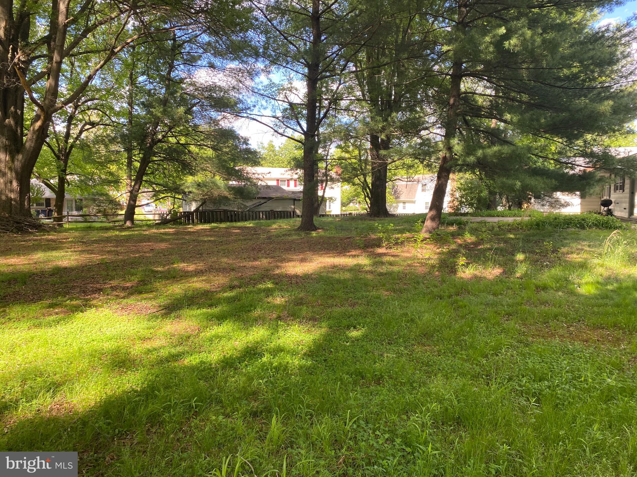 RAMBLING HILLS - Residential