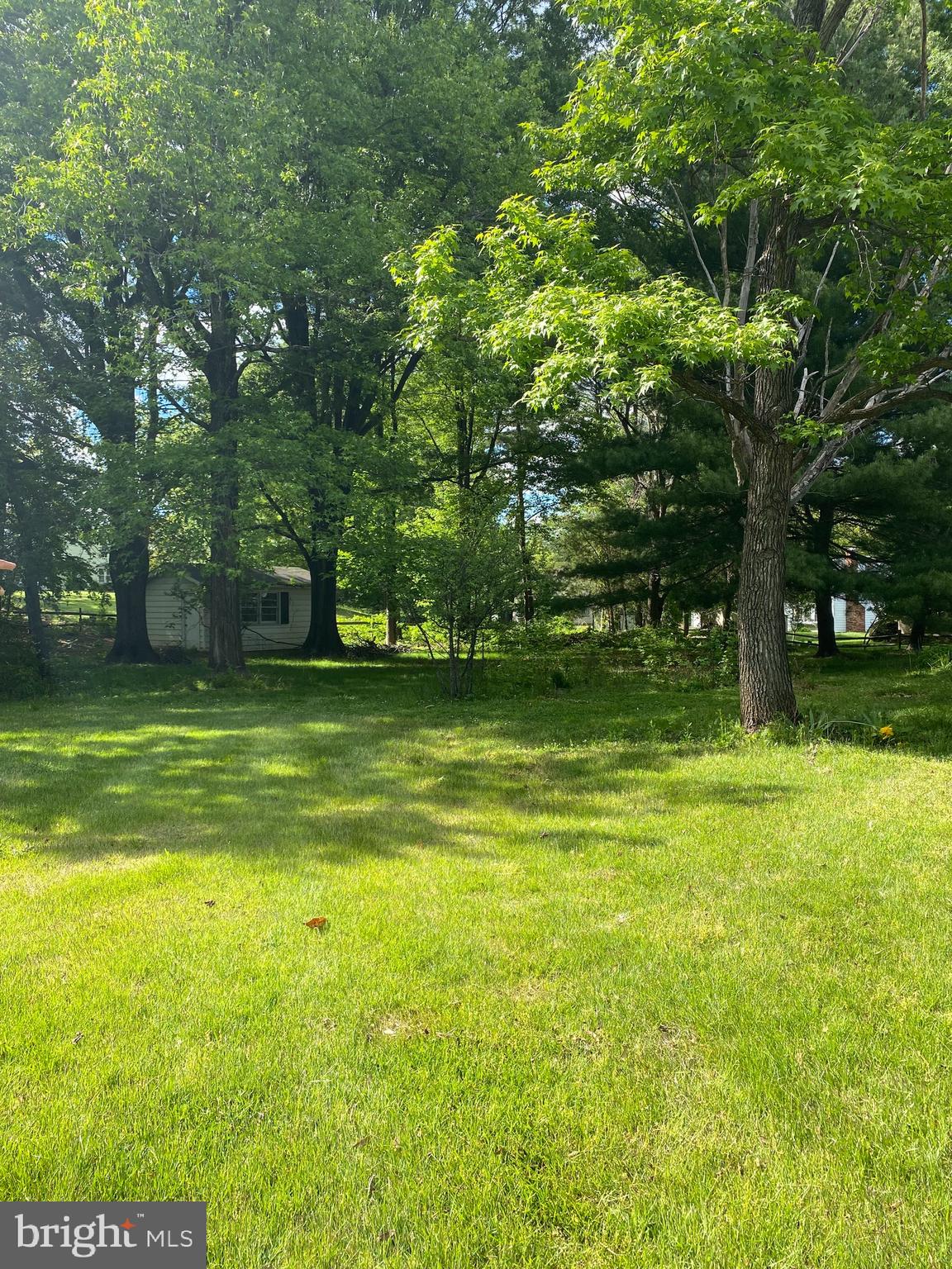 RAMBLING HILLS - Residential