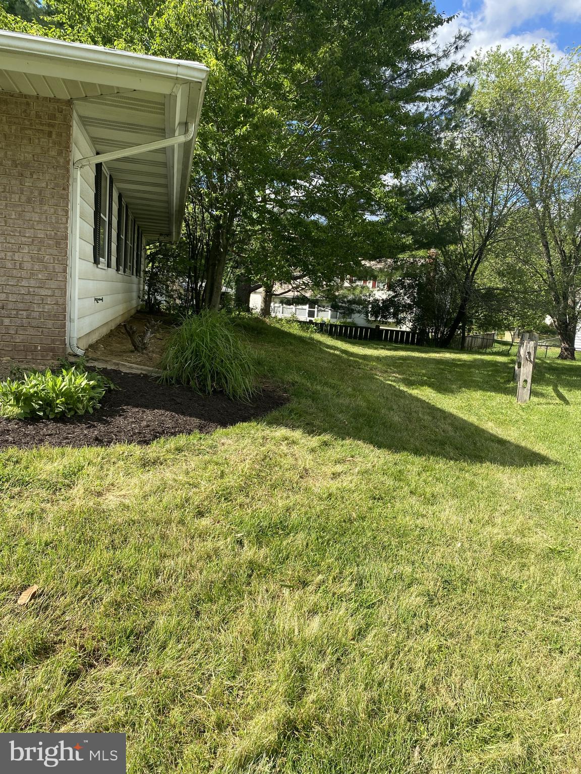 RAMBLING HILLS - Residential