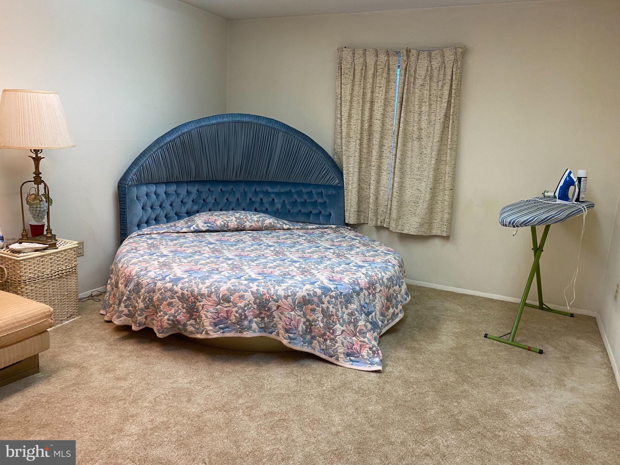 RAMBLING HILLS - Residential