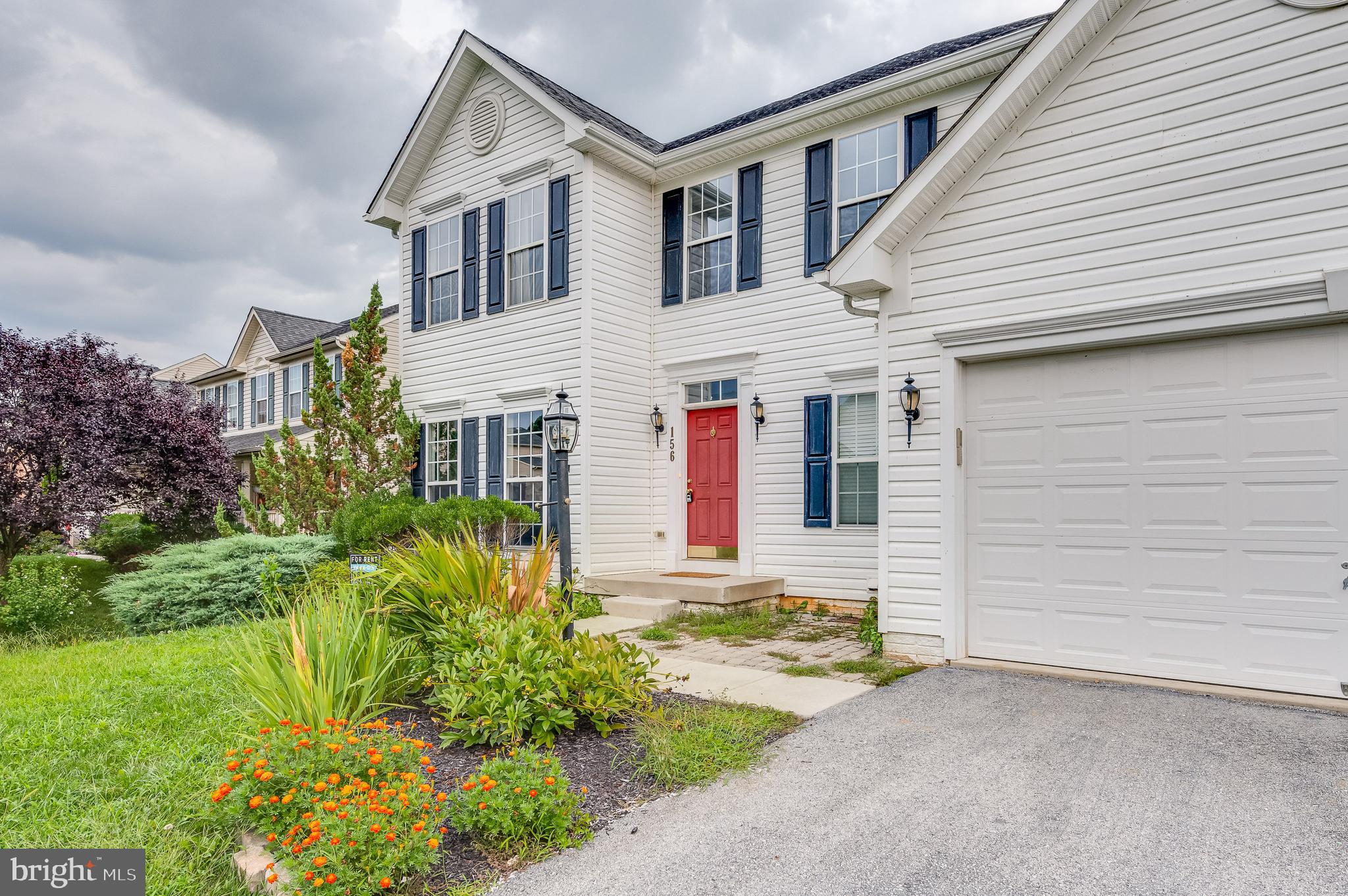 MADDEX FARM - Residential Lease