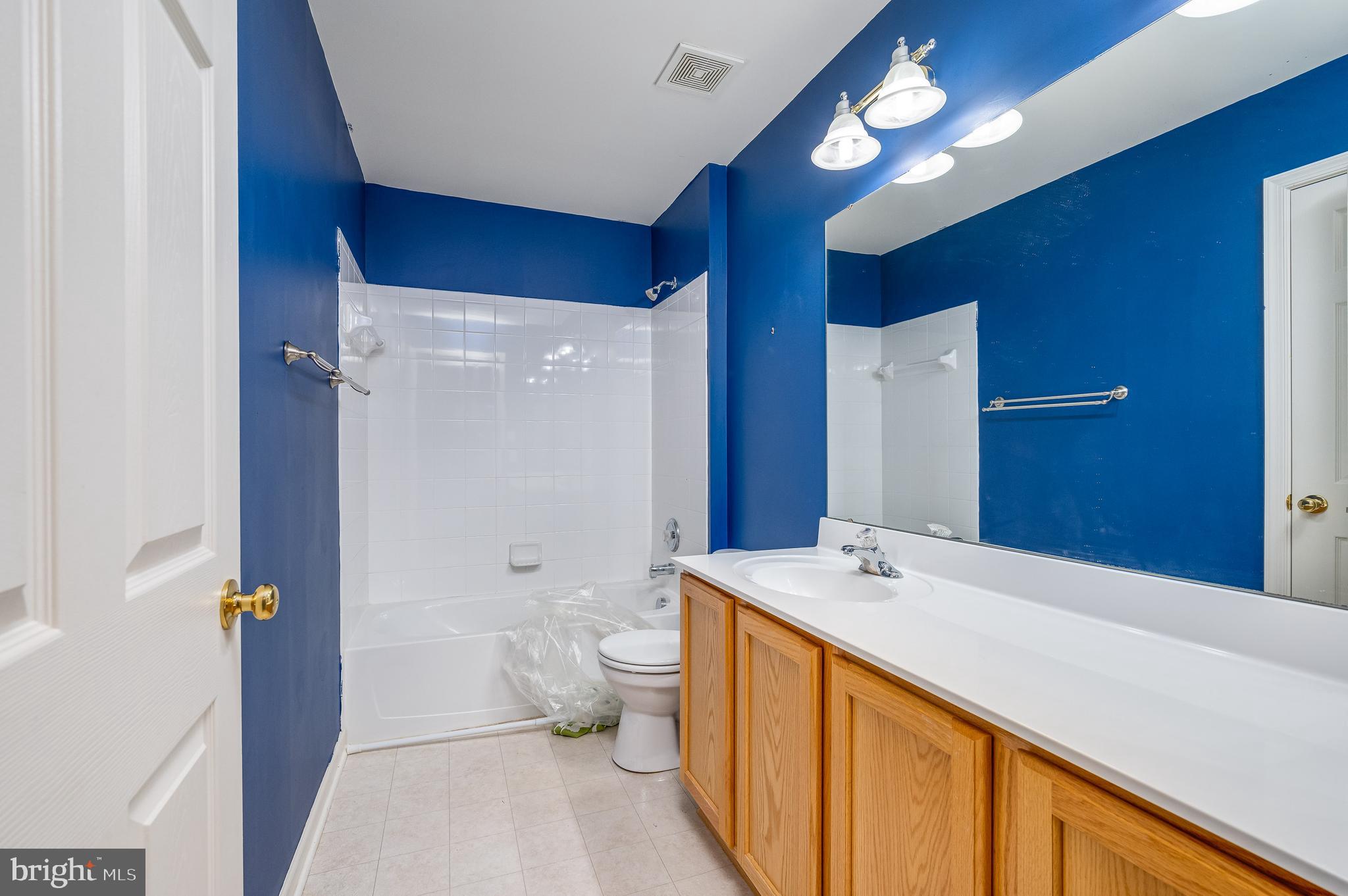 MADDEX FARM - Residential Lease