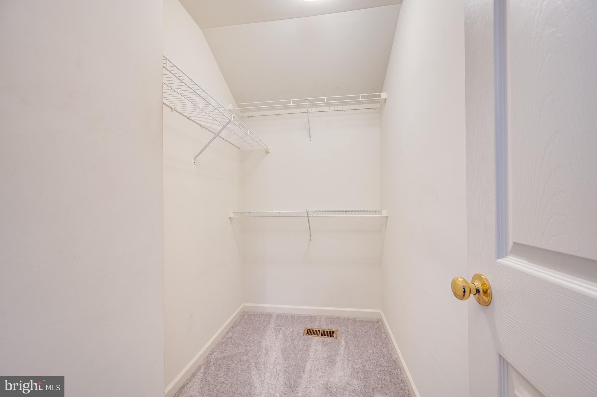 MADDEX FARM - Residential Lease