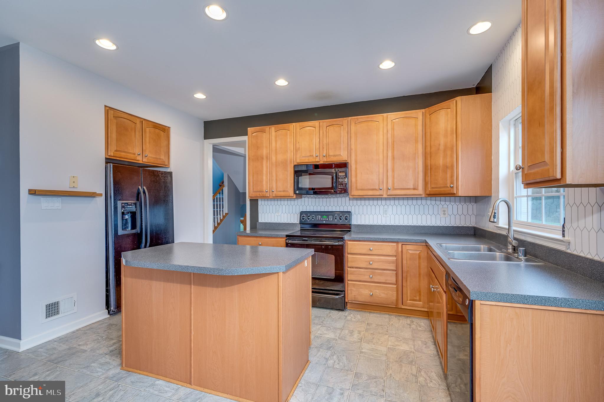 MADDEX FARM - Residential Lease