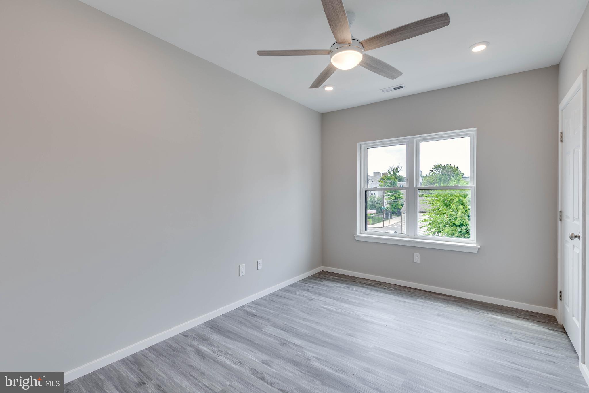 1225 W DAUPHIN STREET 1