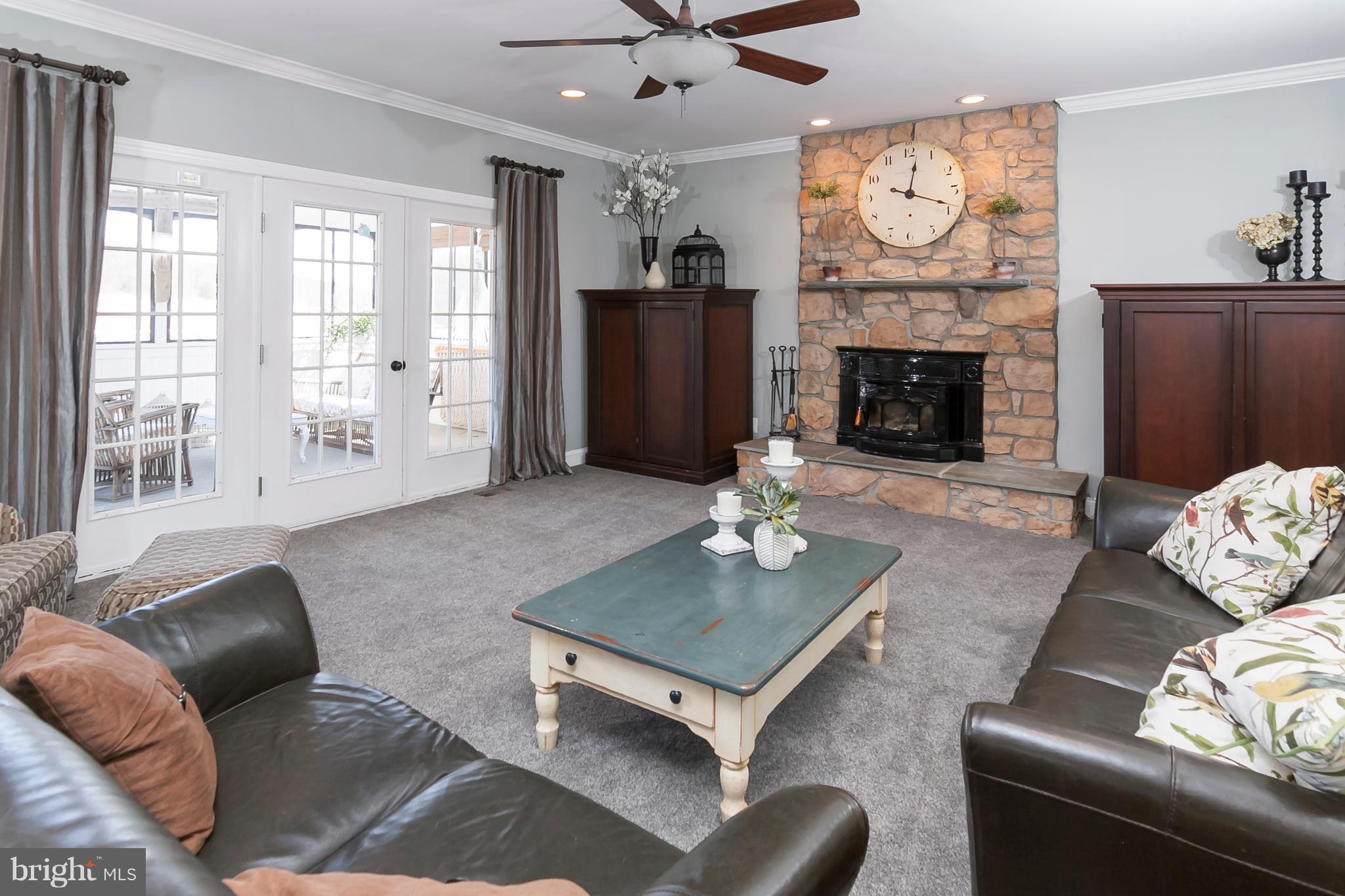 BIG SPRING FARM - Residential