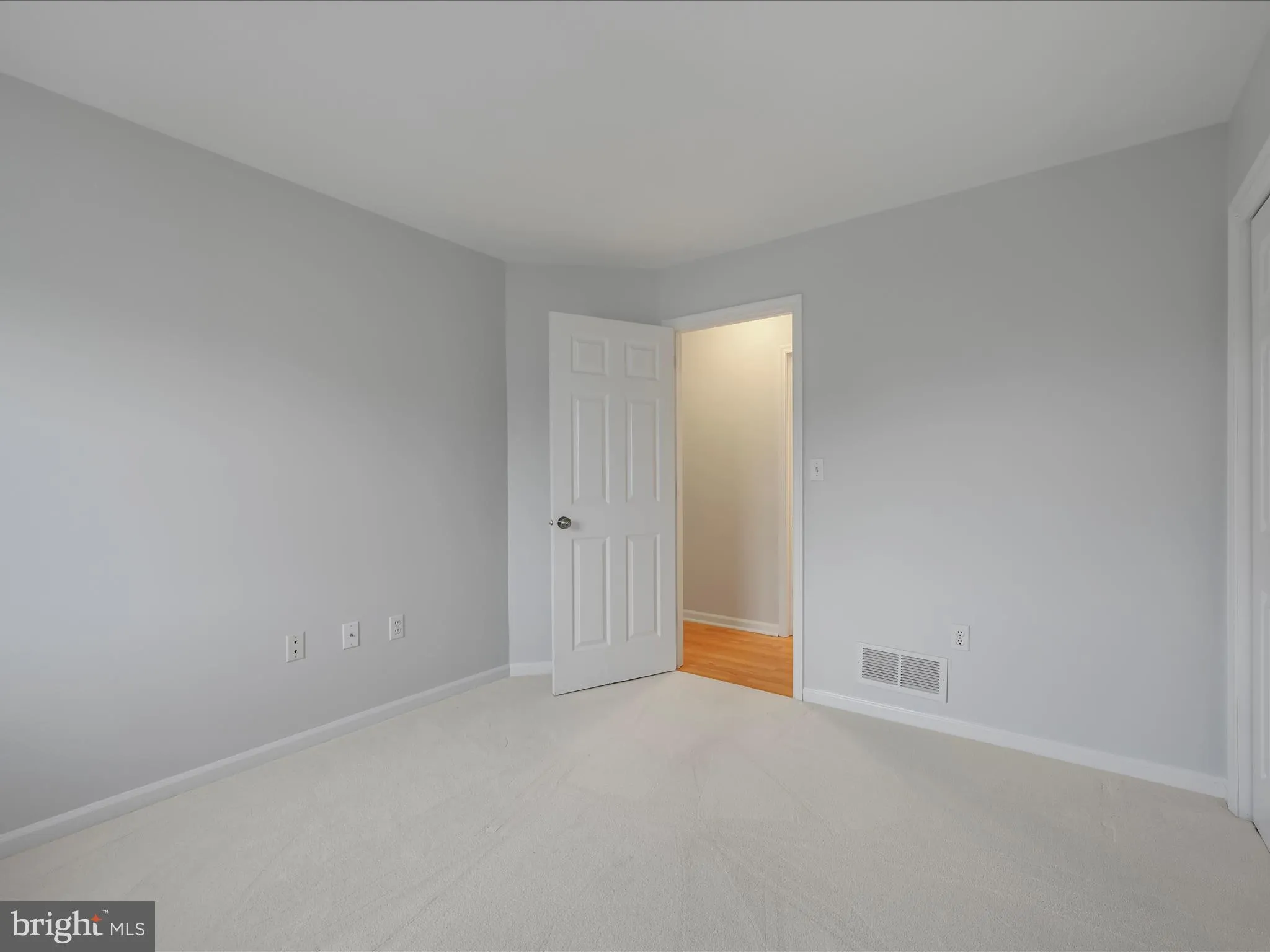 Pottsville, Pennsylvania 17901, United States, 3 Bedrooms Bedrooms, ,3 BathroomsBathrooms,Residential,Contingent,137232