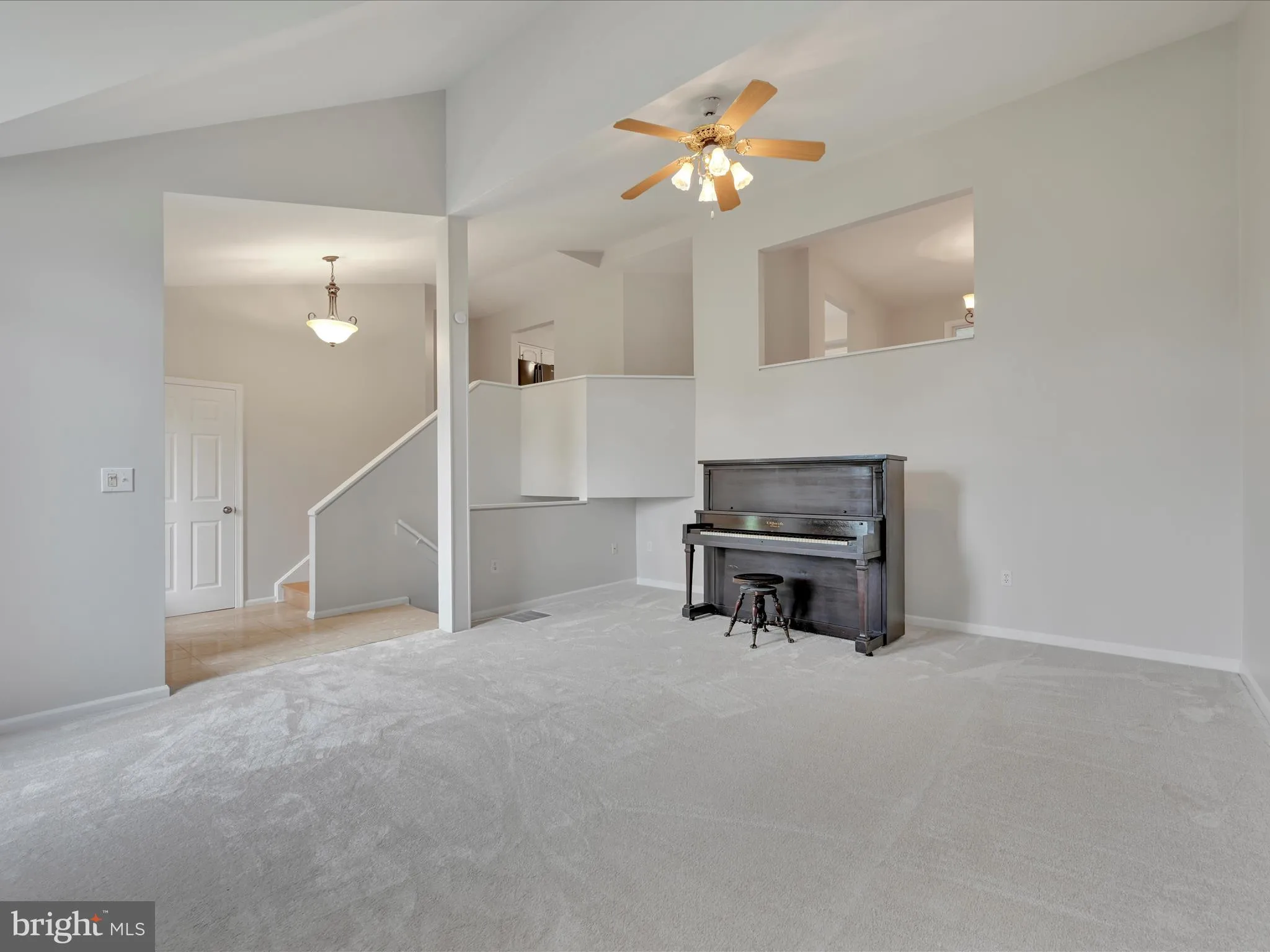 Pottsville, Pennsylvania 17901, United States, 3 Bedrooms Bedrooms, ,3 BathroomsBathrooms,Residential,Contingent,137232