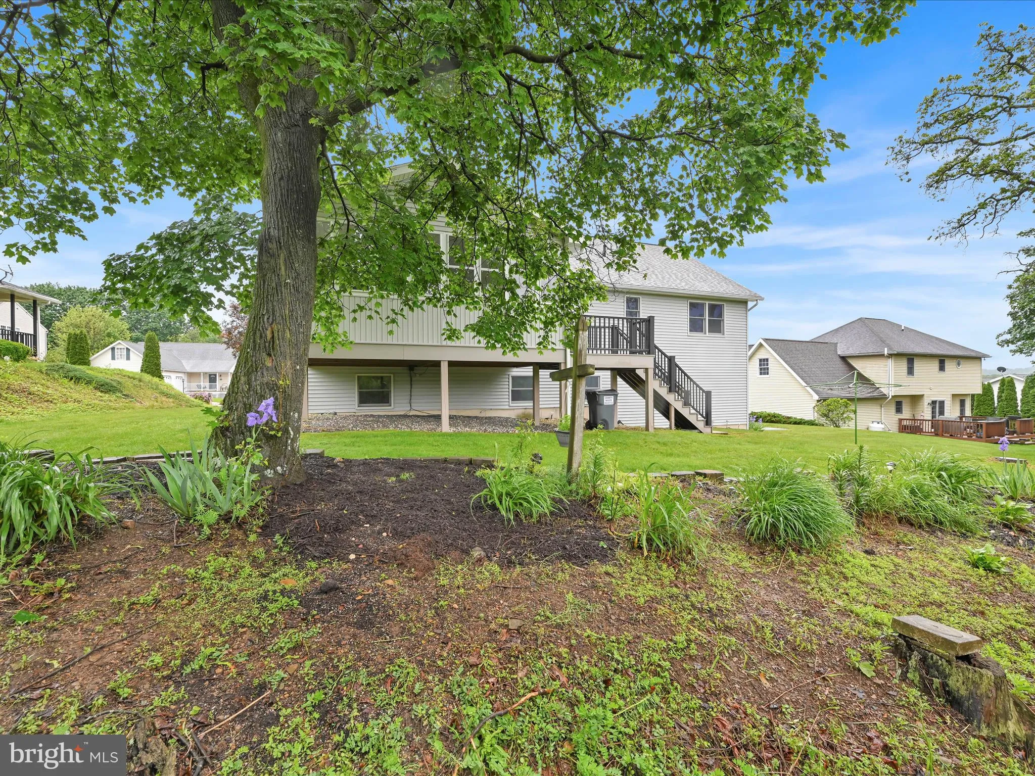 Pottsville, Pennsylvania 17901, United States, 3 Bedrooms Bedrooms, ,3 BathroomsBathrooms,Residential,Contingent,137232