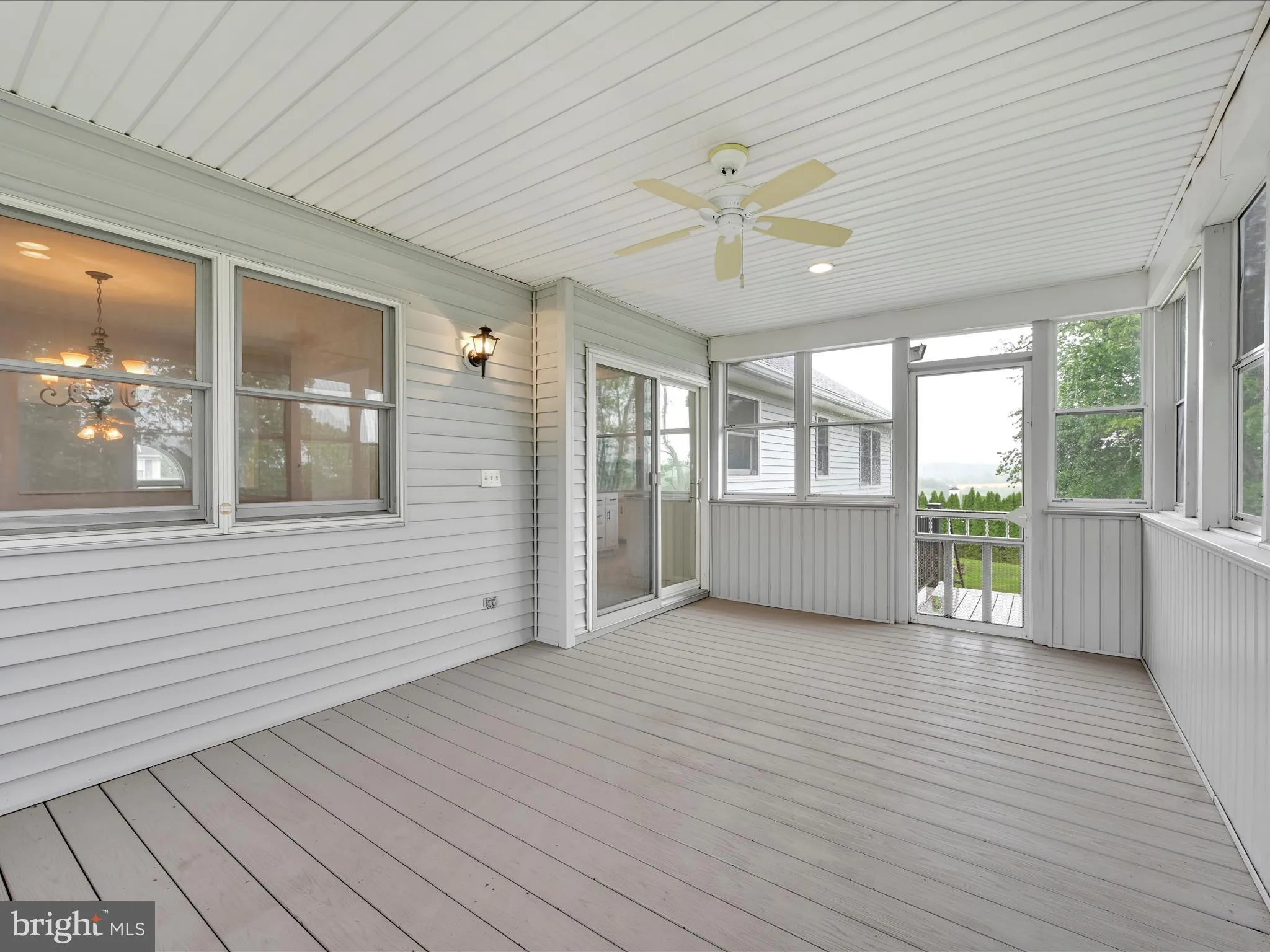 Pottsville, Pennsylvania 17901, United States, 3 Bedrooms Bedrooms, ,3 BathroomsBathrooms,Residential,Contingent,137232