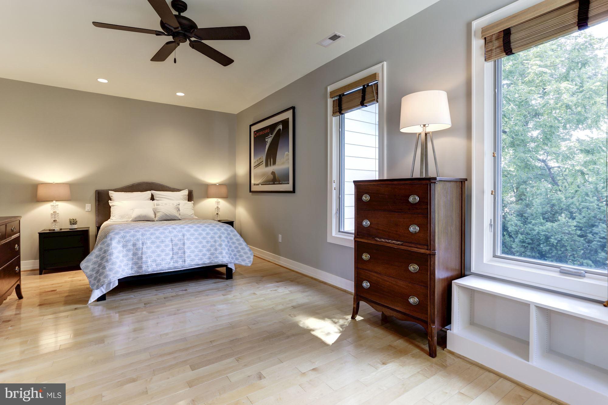 ANNAPOLIS ROADS - Residential