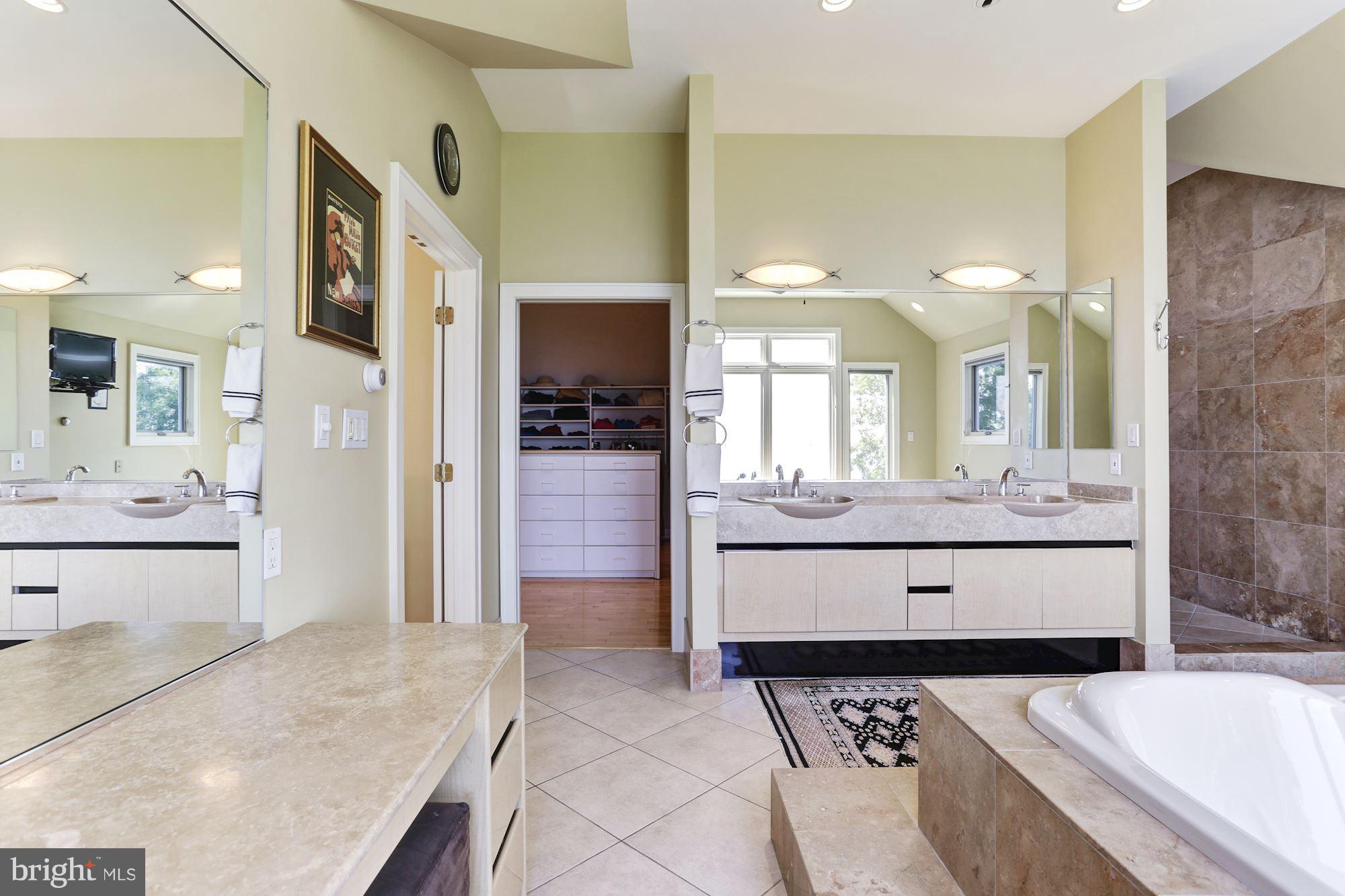 ANNAPOLIS ROADS - Residential