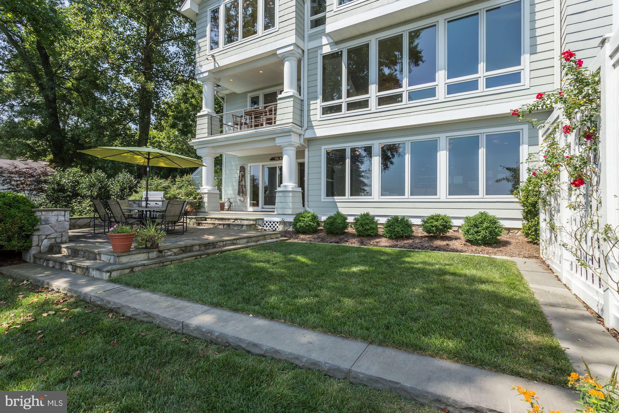 ANNAPOLIS ROADS - Residential